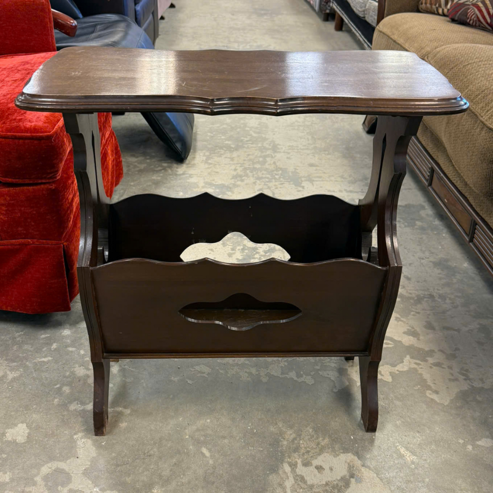 Magazine Table