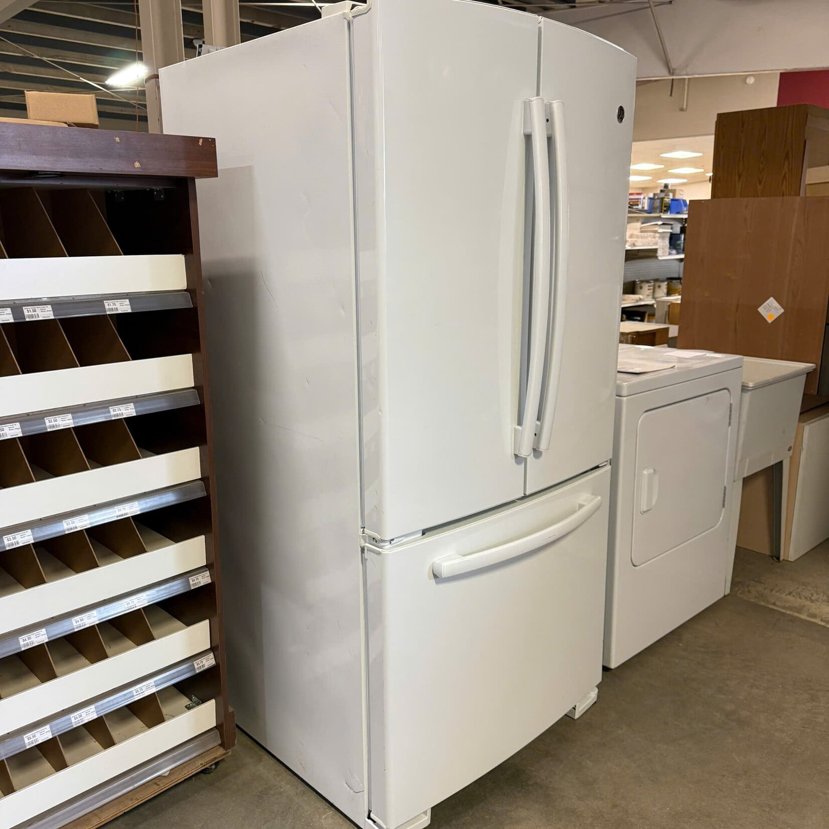Fridge/Refrigerator (Make- GE)