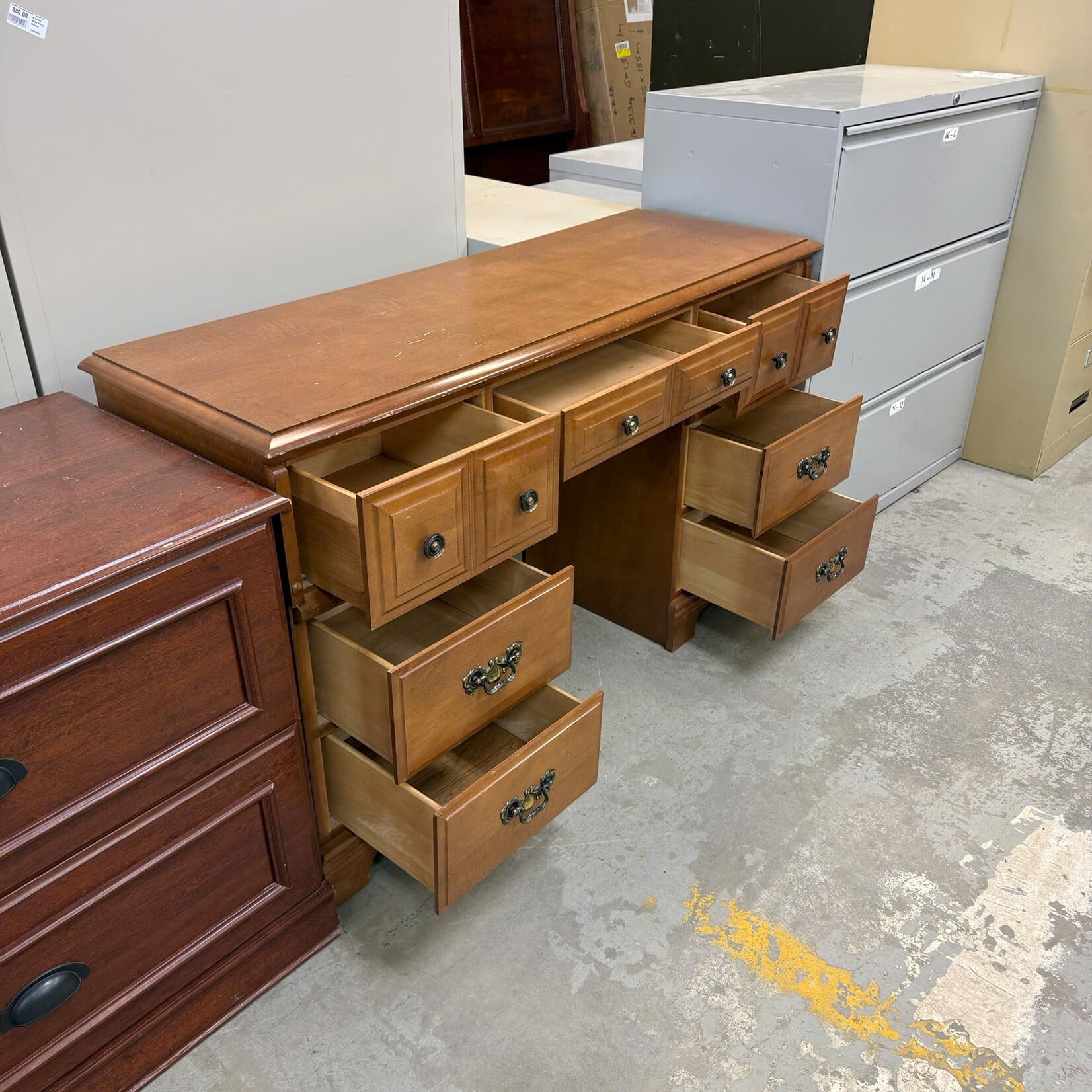 7 Drawer Desk