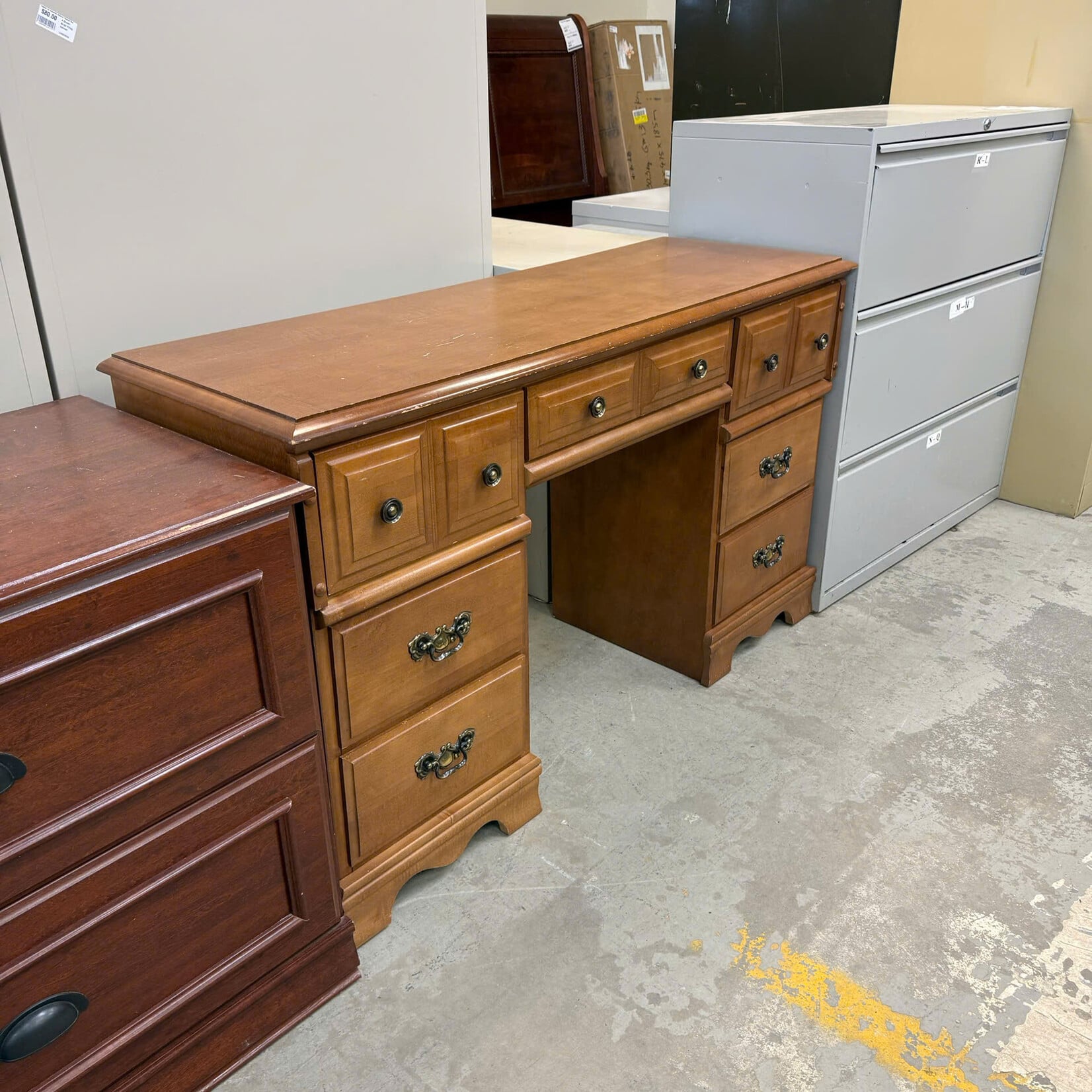 7 Drawer Desk