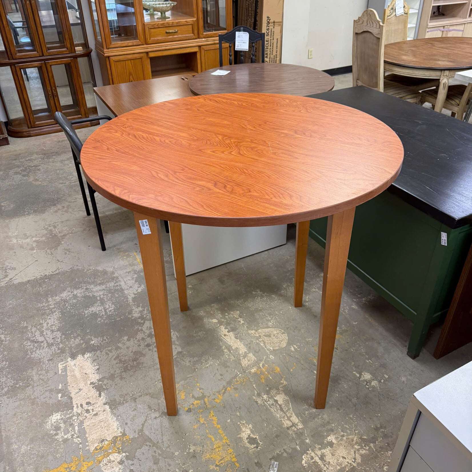 Round Tall Table