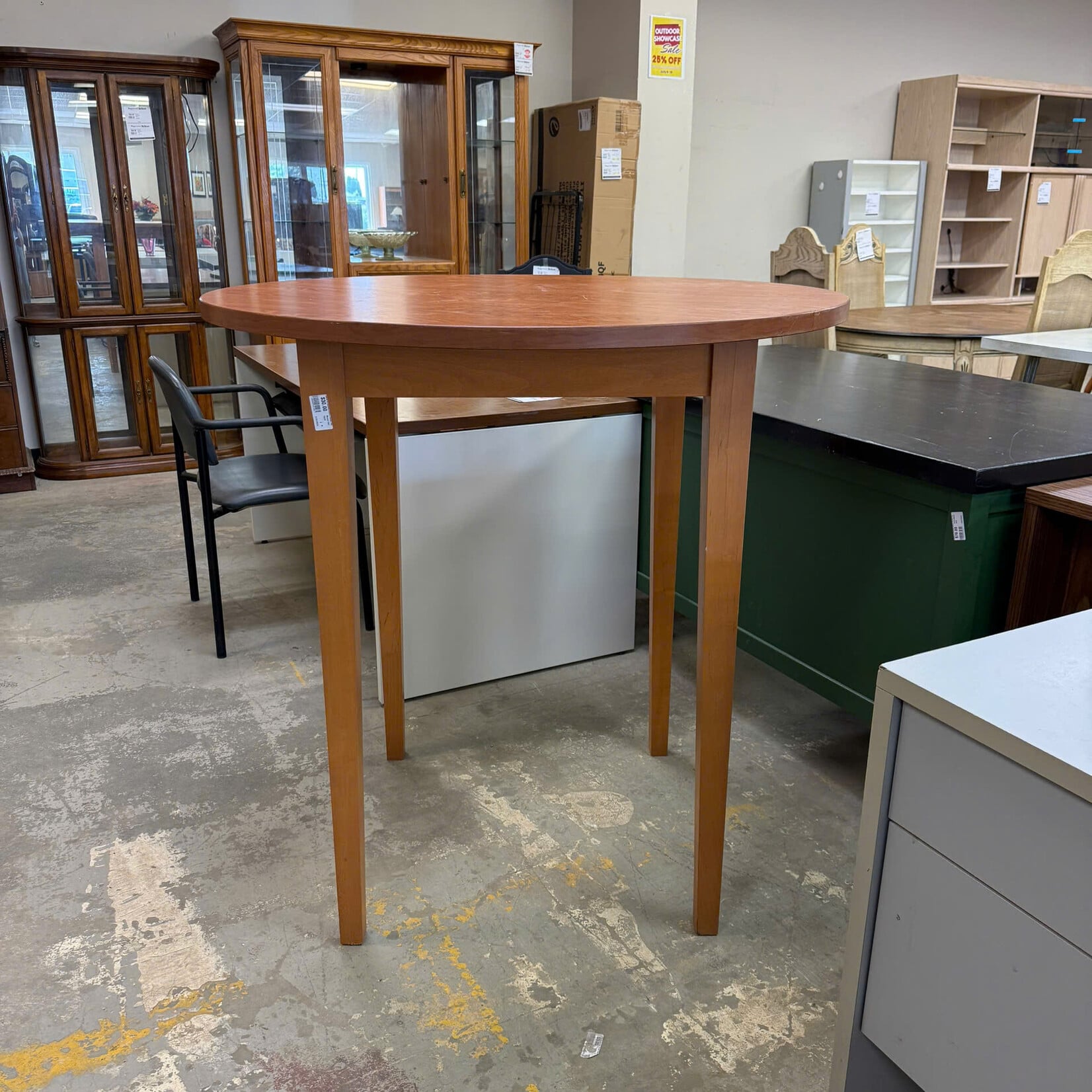 Round Tall Table