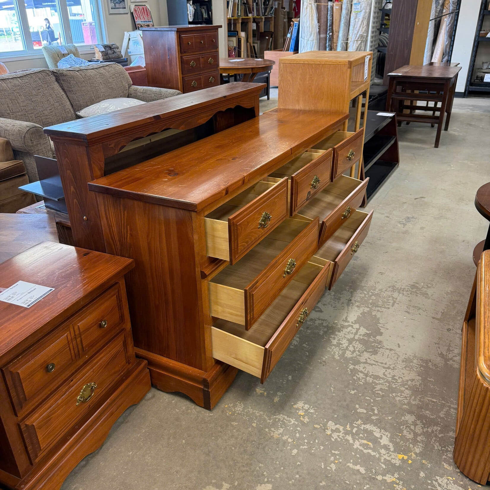 2 Pc 7 Drawer Dresser