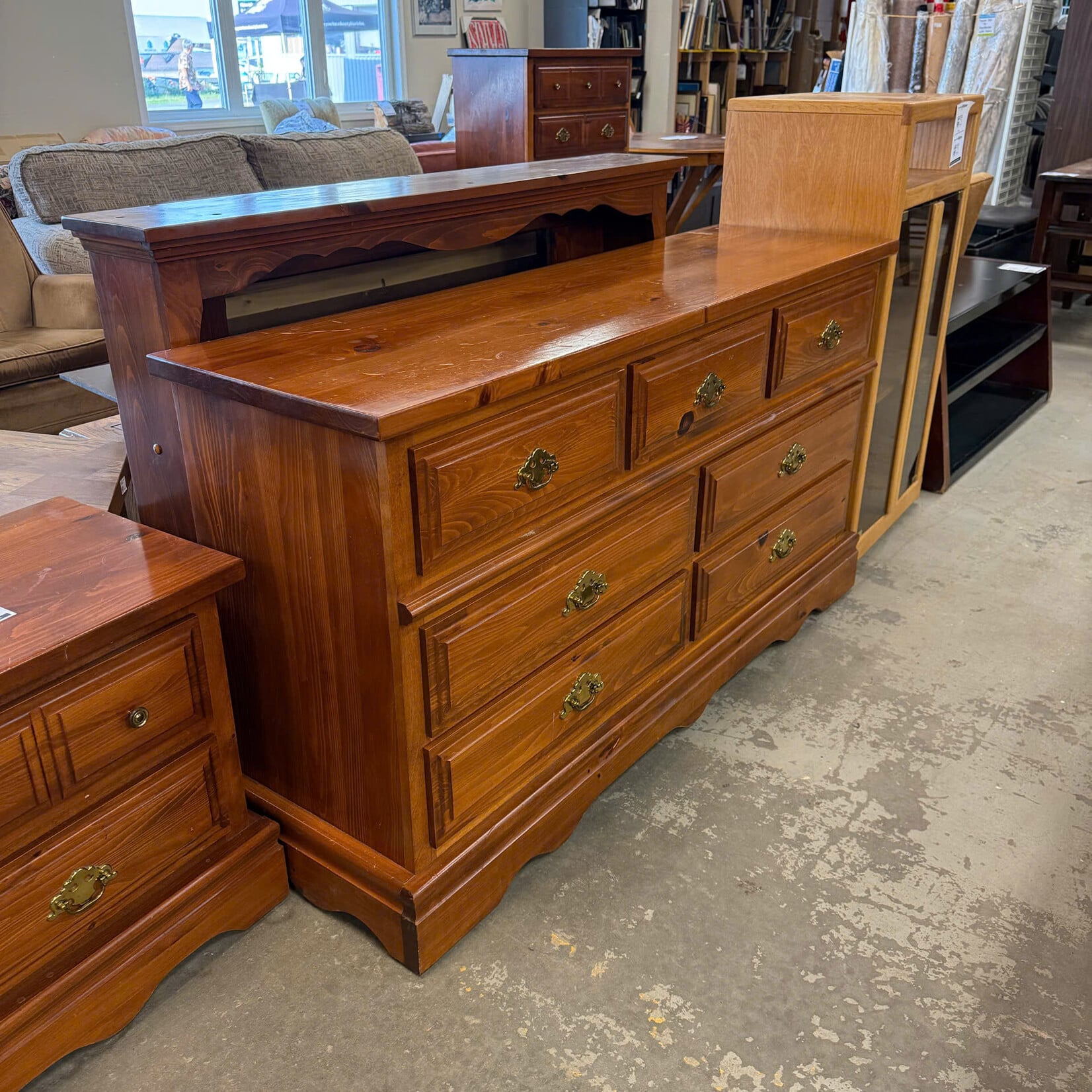 2 Pc 7 Drawer Dresser