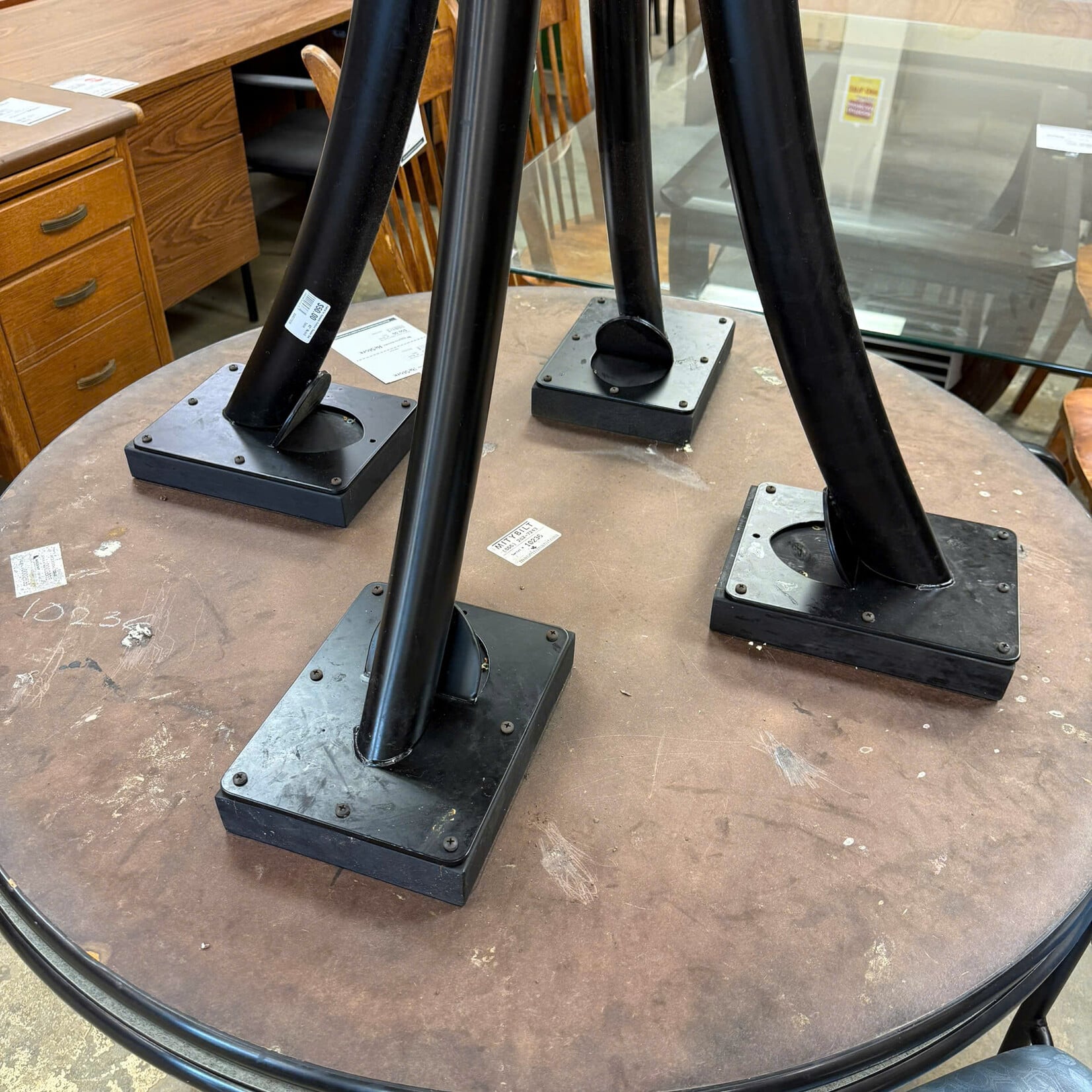 42" Round Table