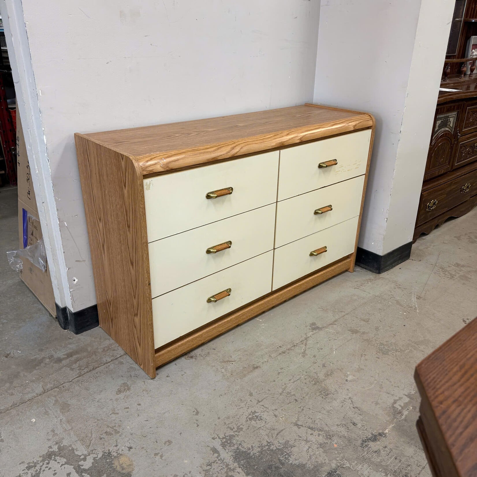 6 Drawer Slender Gold Handle/W Dresser