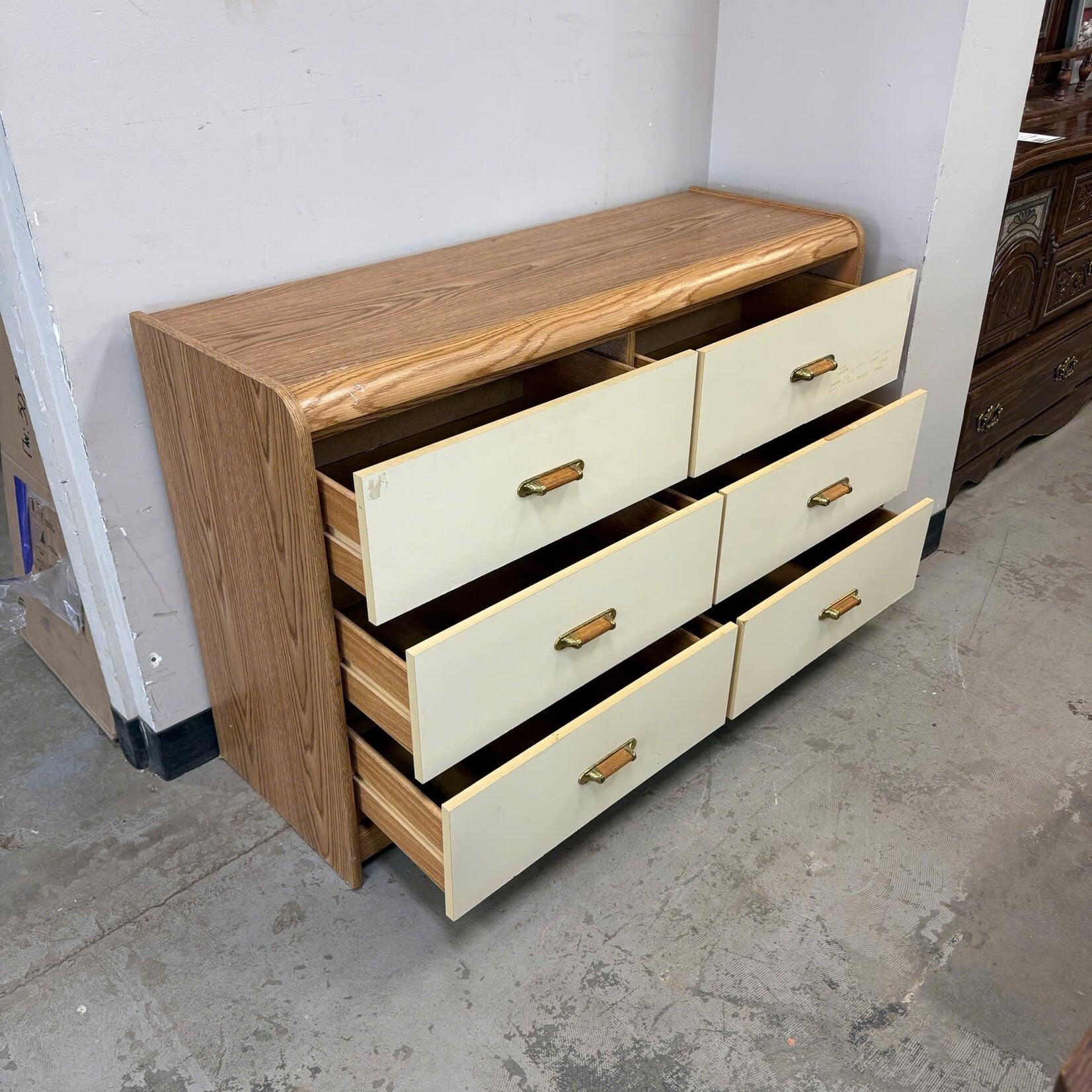 6 Drawer Slender Gold Handle/W Dresser