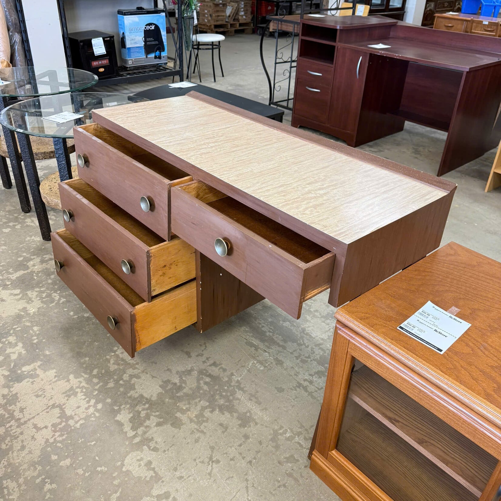 4 Drawers Desk