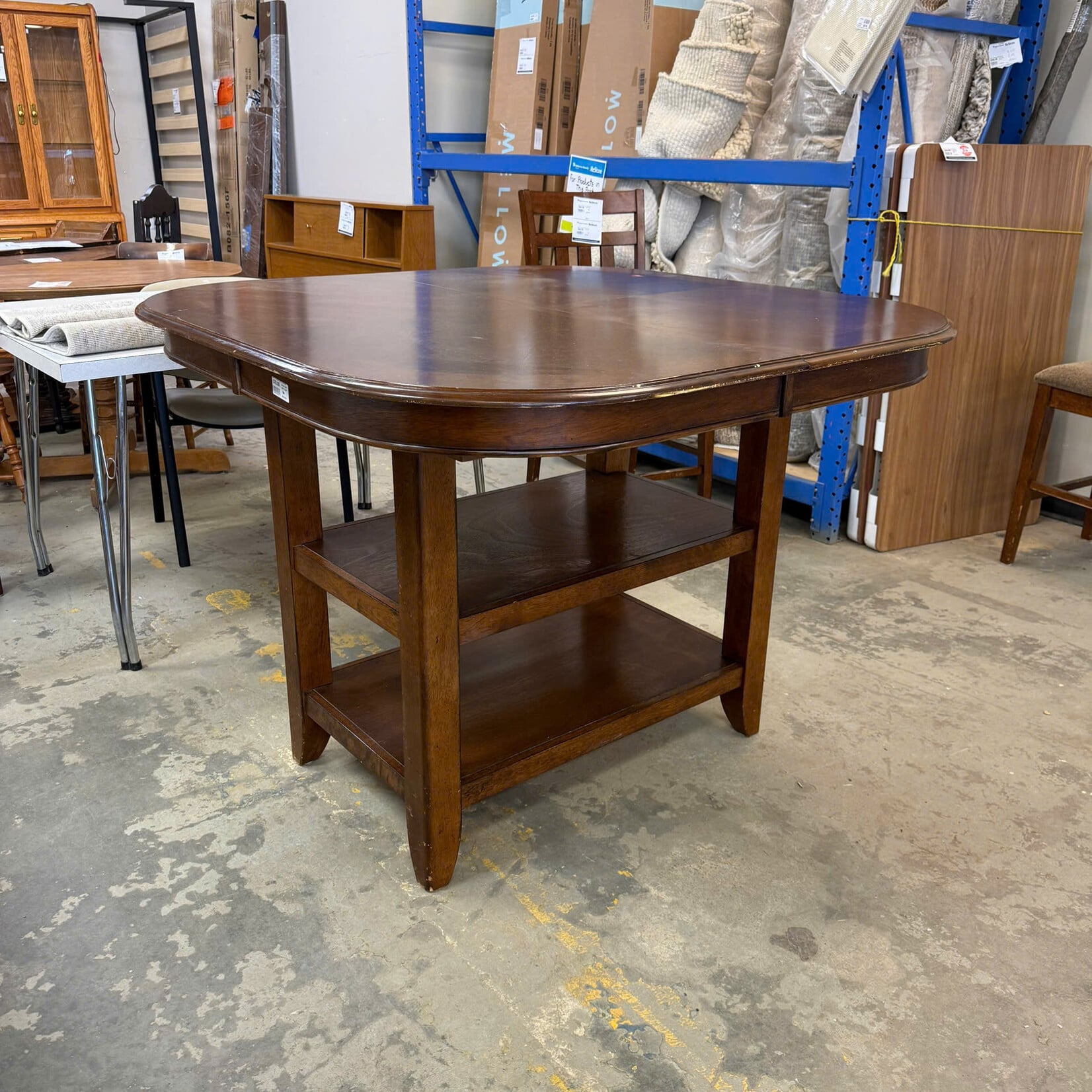 Dining Table with 2 Leafs