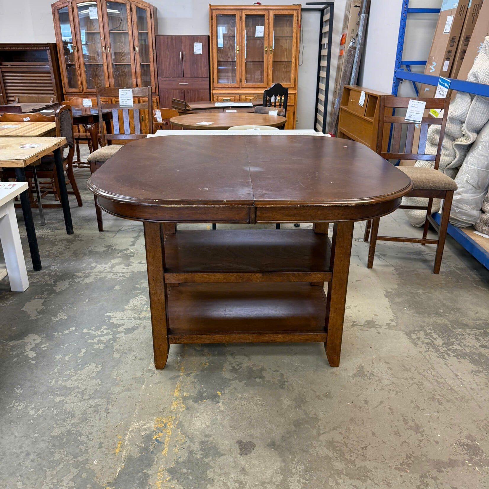 Dining Table with 2 Leafs