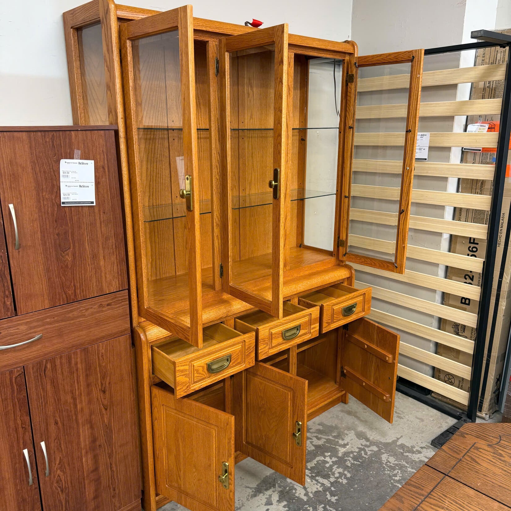 3 Window Door China Cabinet