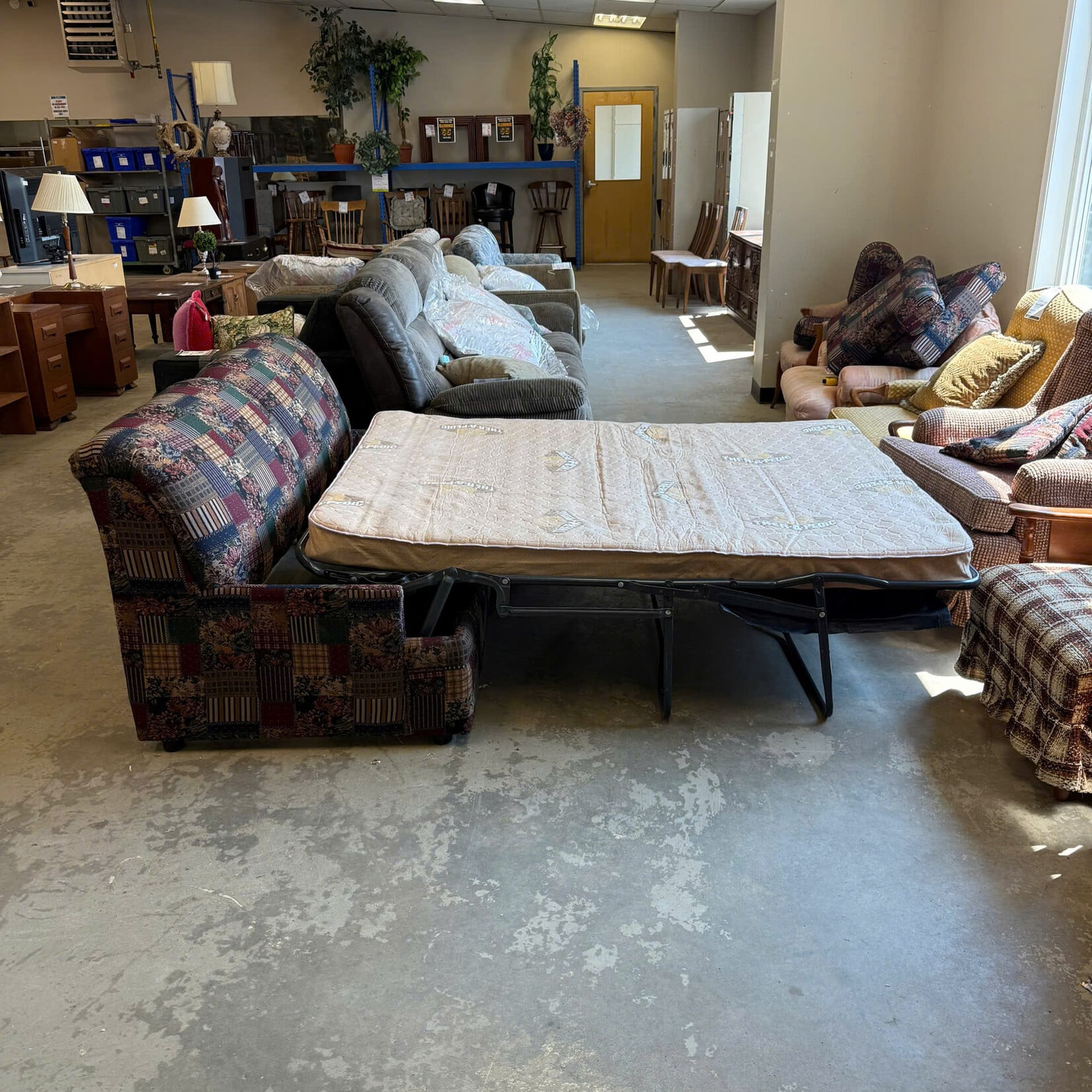 Red/Green Pullout Couch