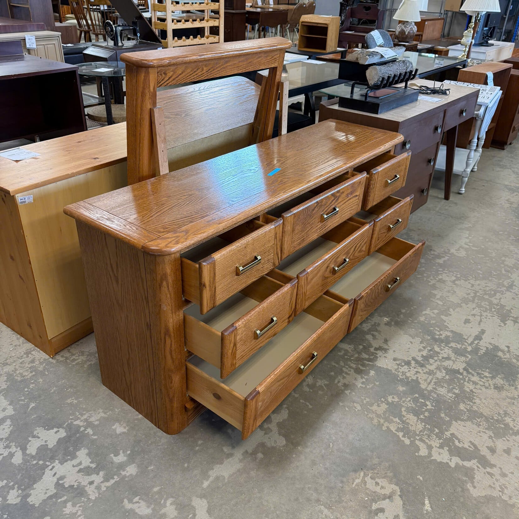 8 Drawer Dresser with Mirror