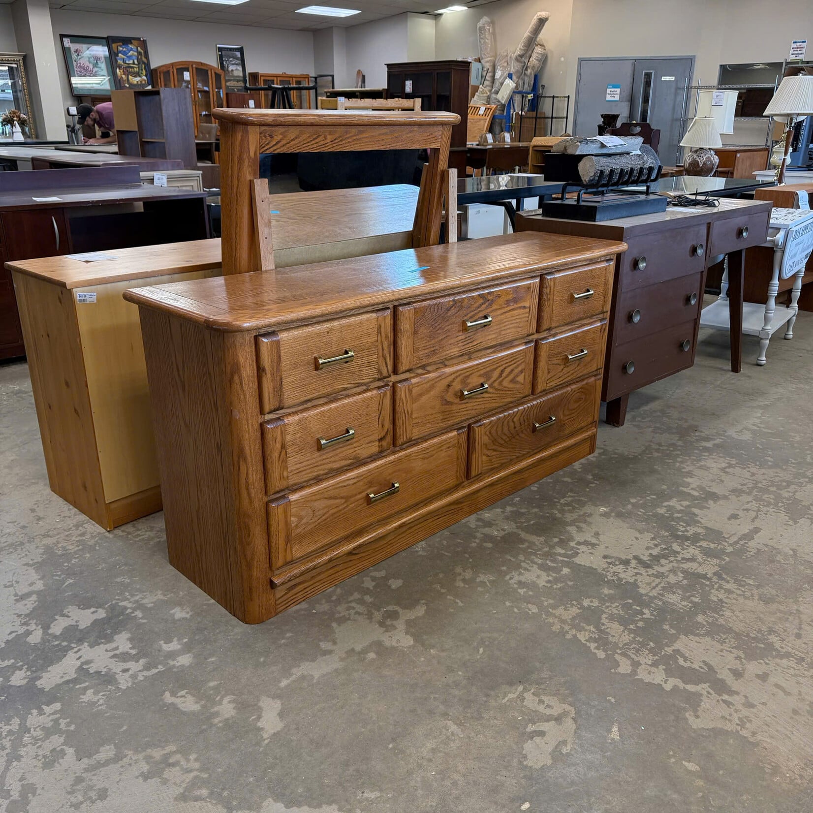 8 Drawer Dresser with Mirror