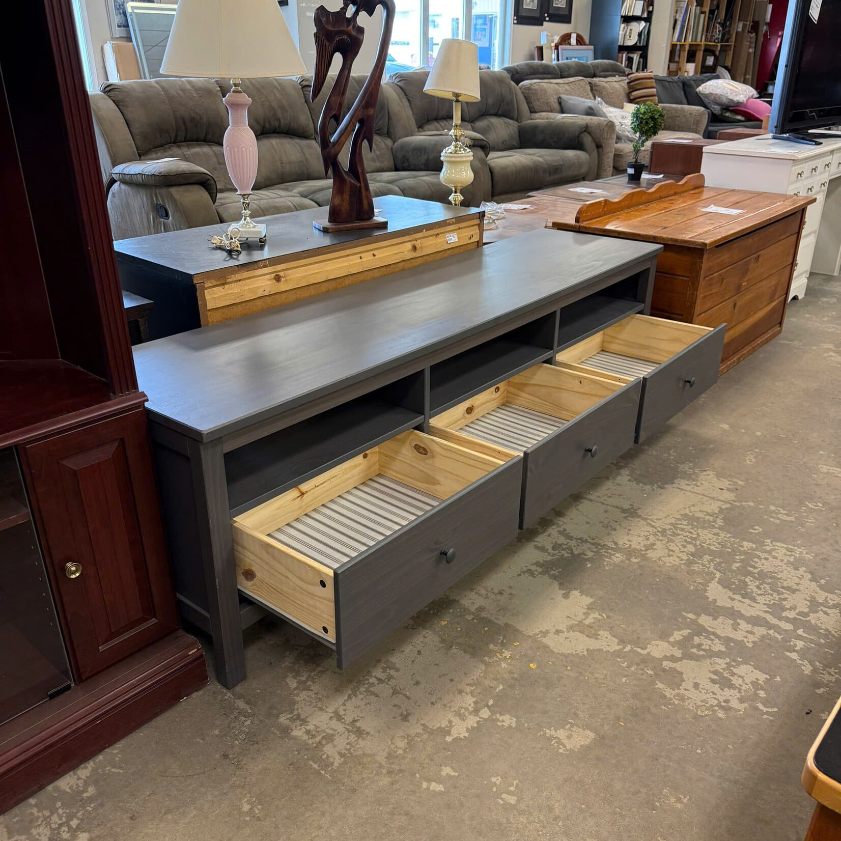 3 Drawer TV Stand