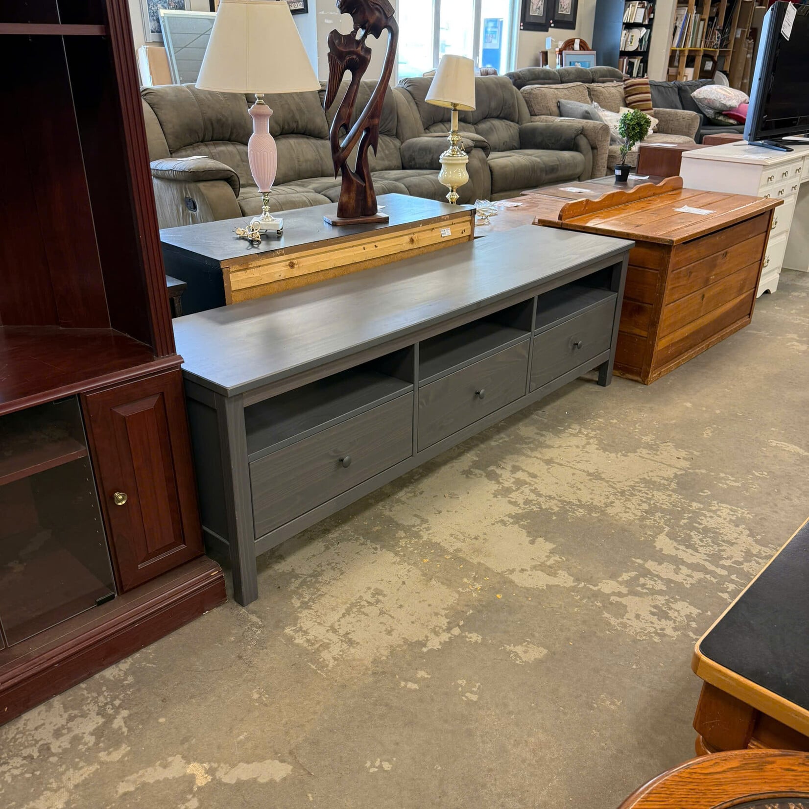 3 Drawer TV Stand