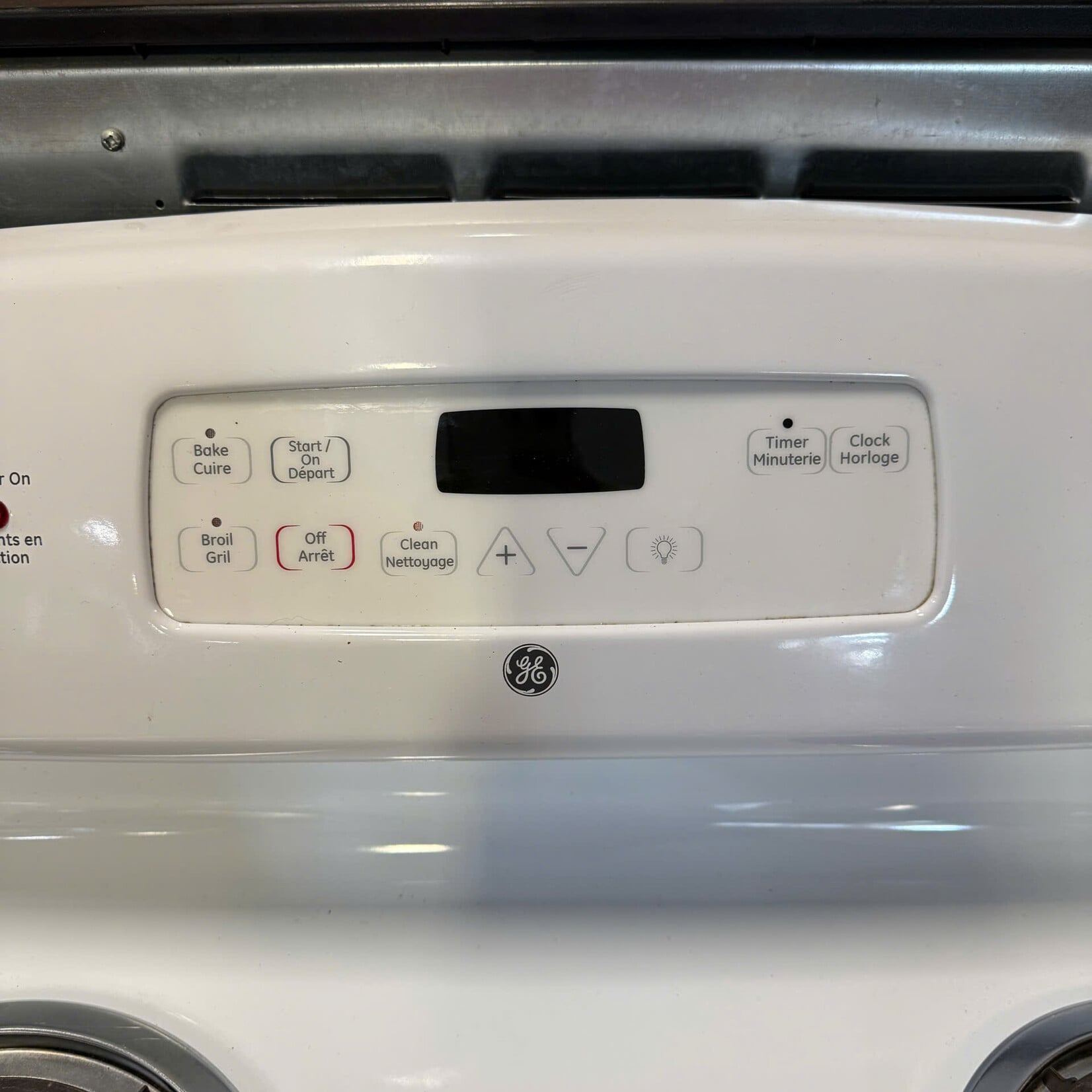 General Electric White Stove