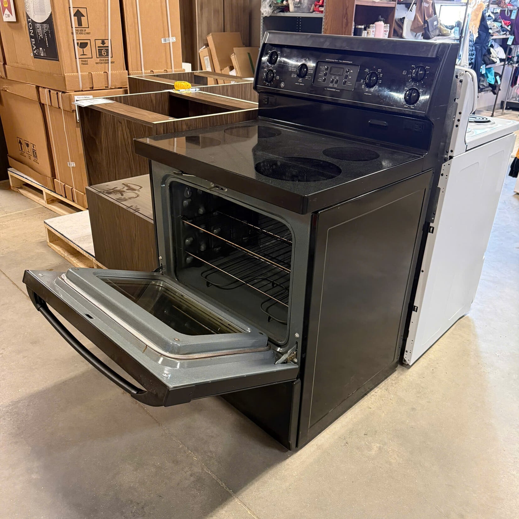 General Electric Black Stove