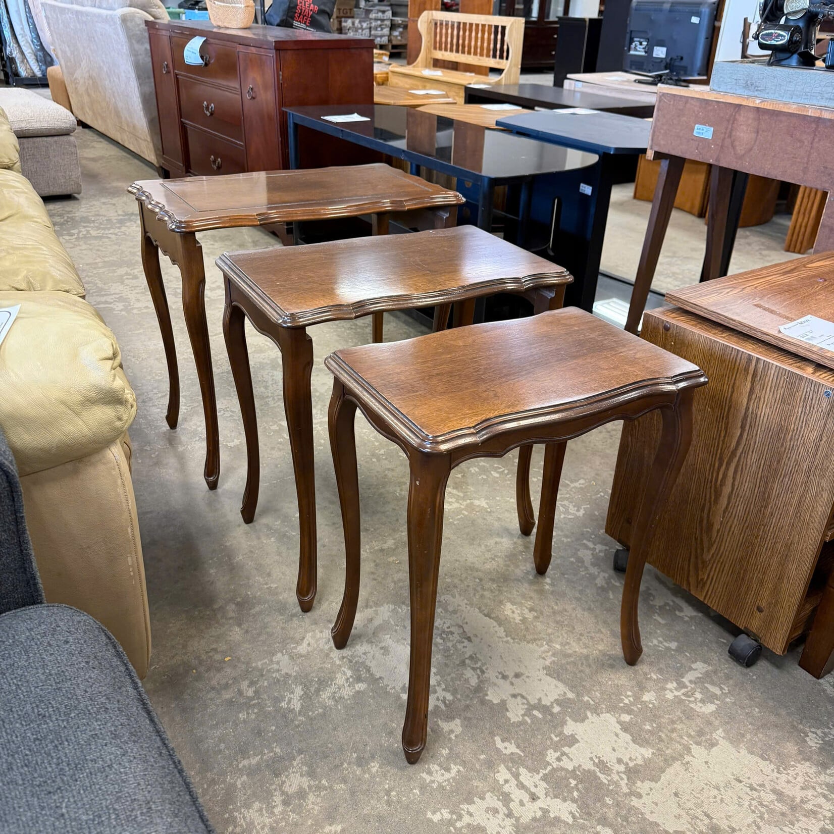 Wood Vintage Nesting Table