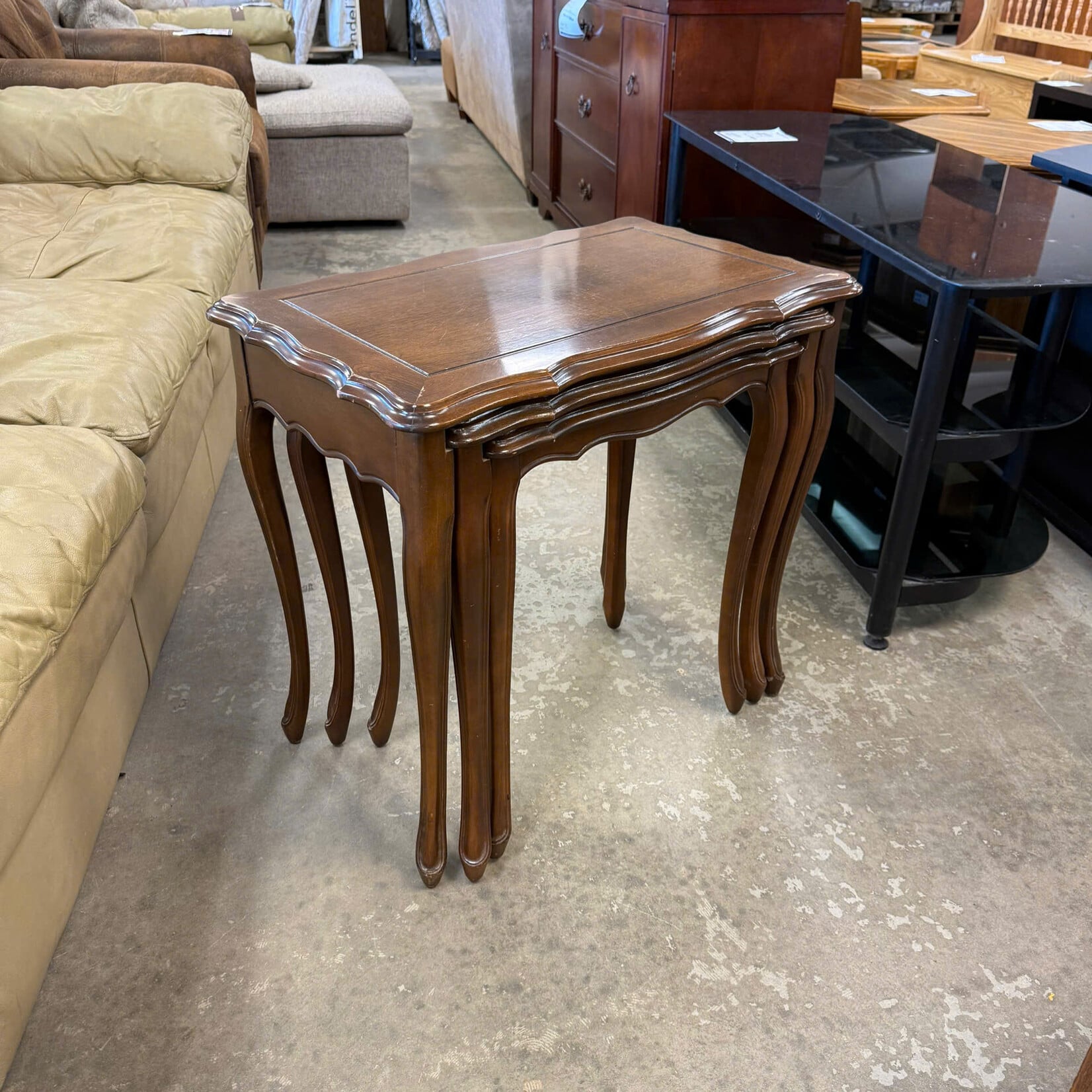 Wood Vintage Nesting Table