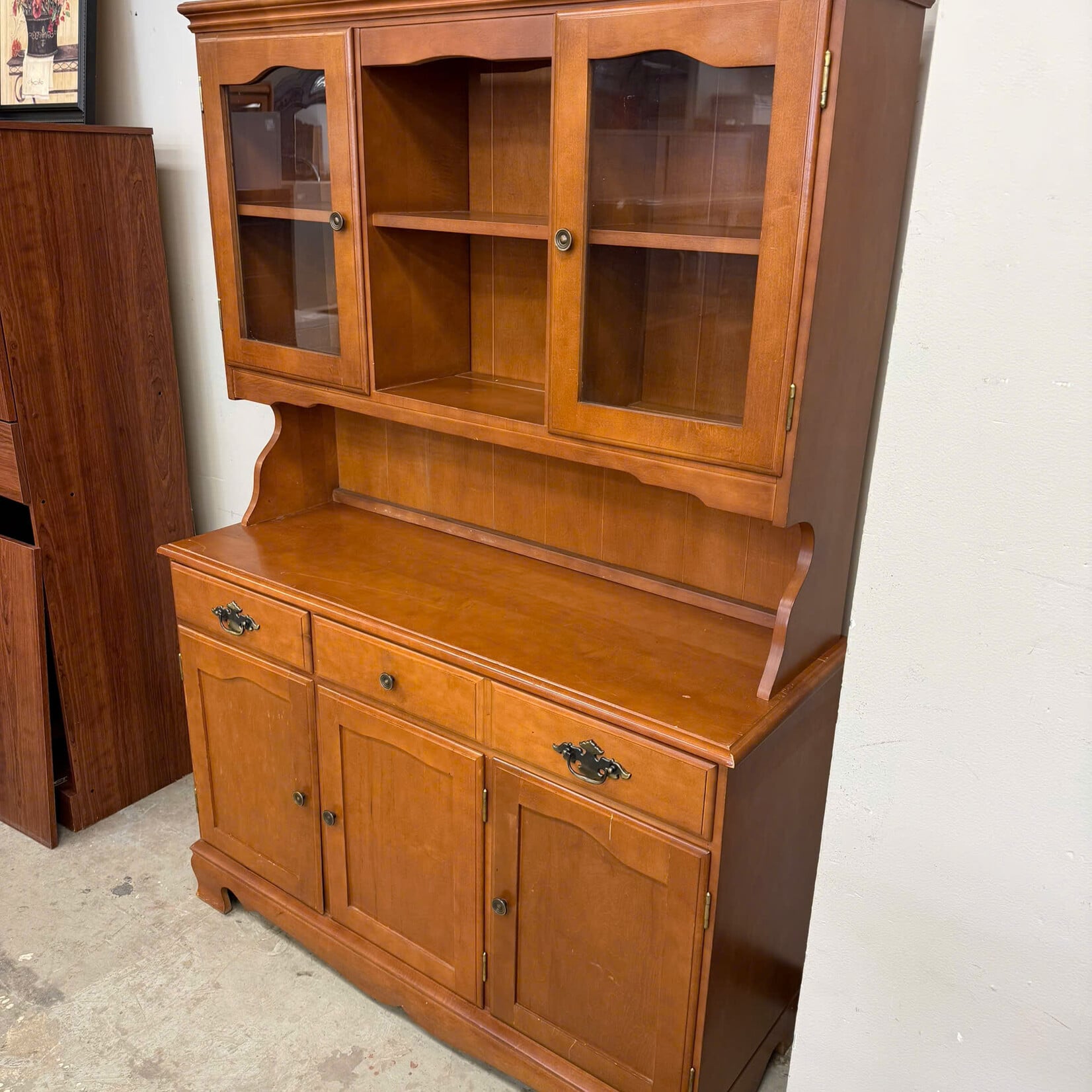 2 Piece Wooden Hutch