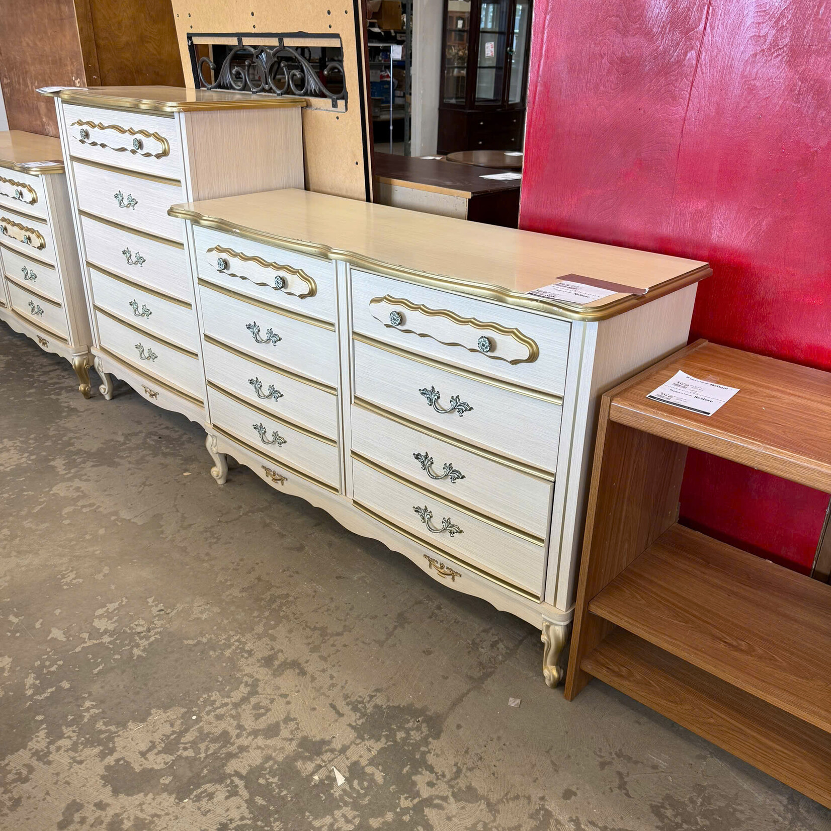 6 Drawer Beige Gold Edging Dresser/Mirror