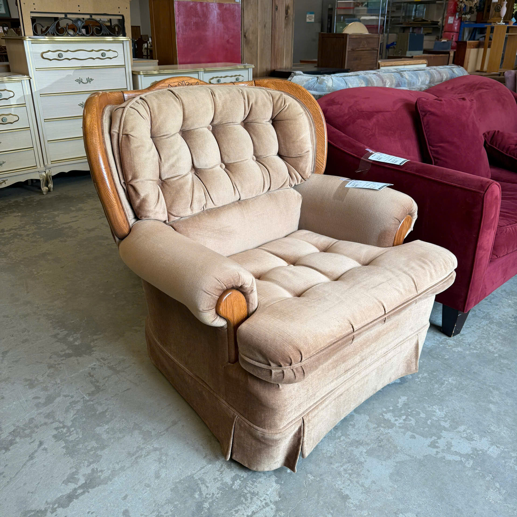 Button Tufted Armchair