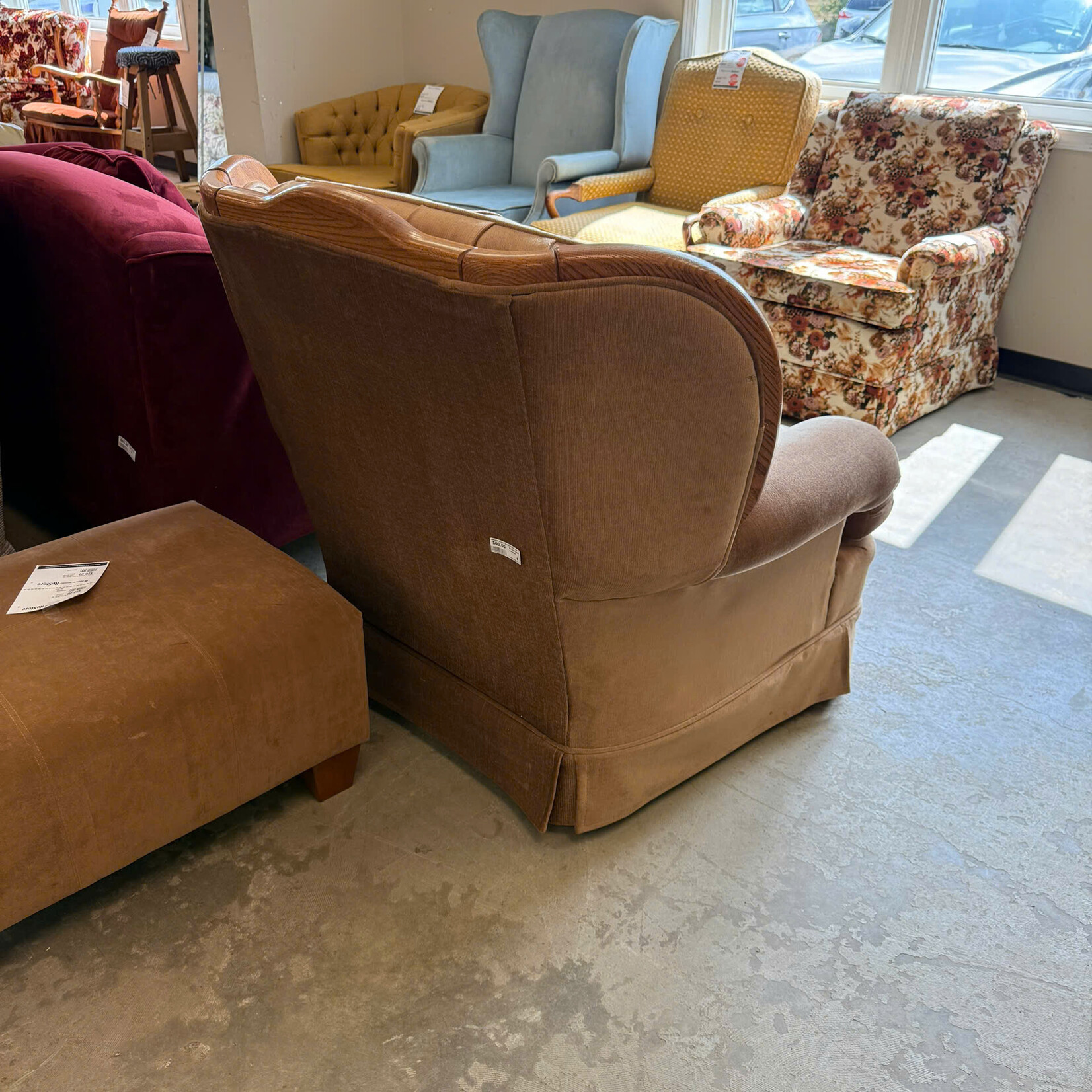 Button Tufted Armchair