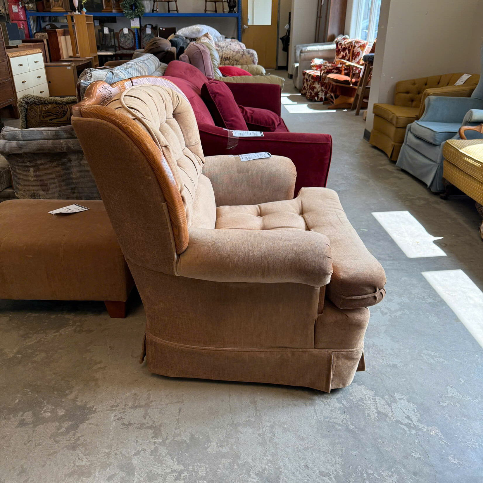 Button Tufted Armchair