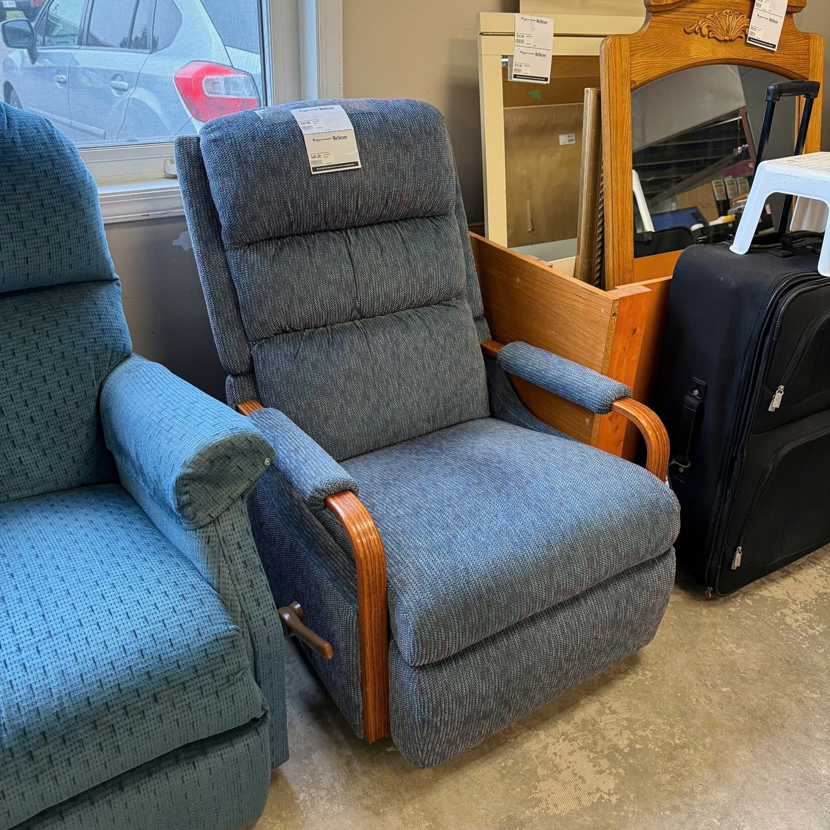 Wood/Blue Rocker