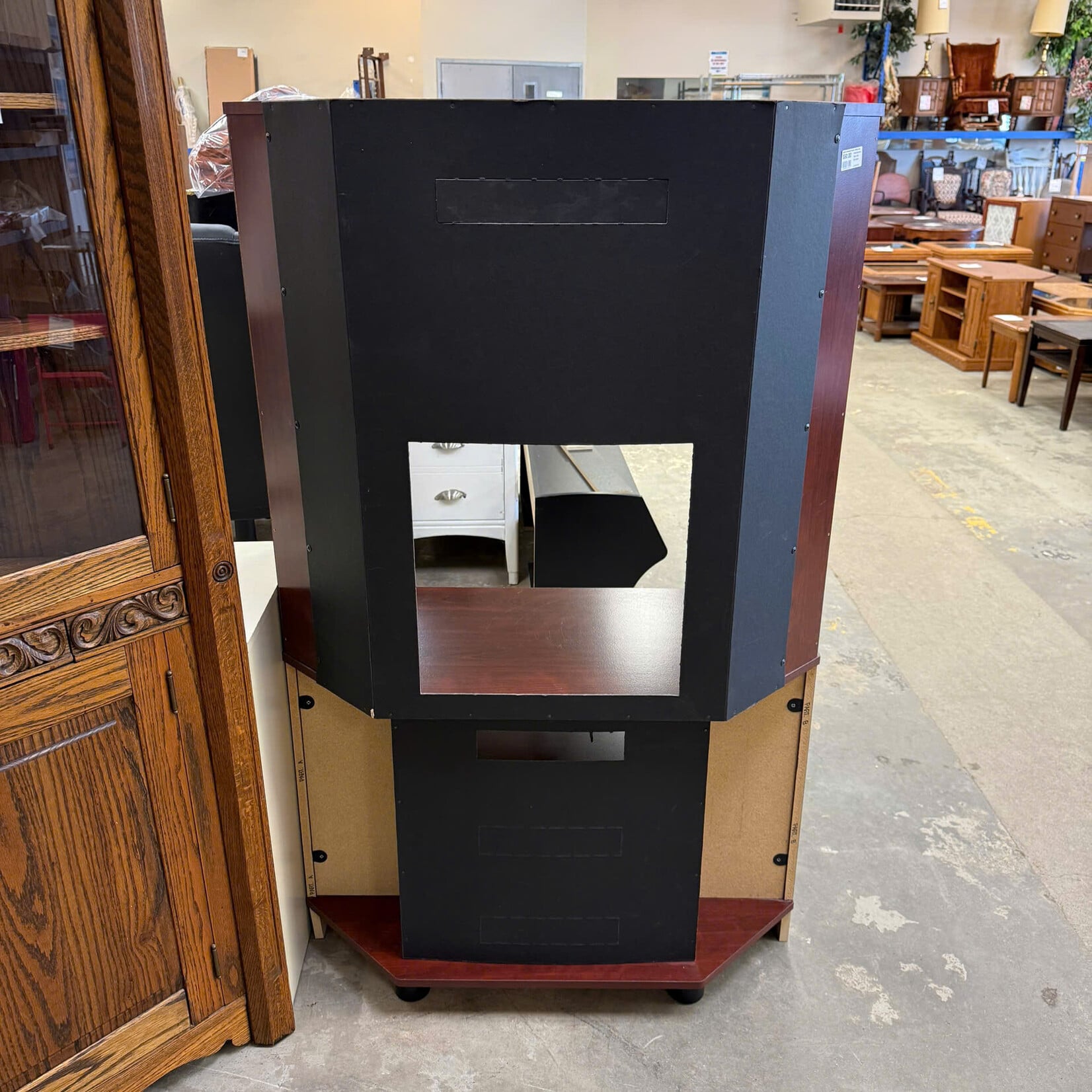 Entertainment Unit with Enclosed Cabinet