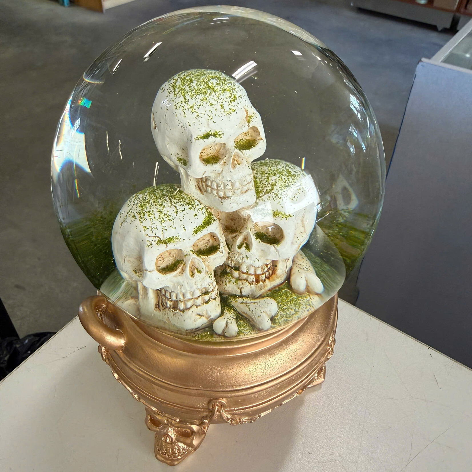 Halloween Skull Snow Globe