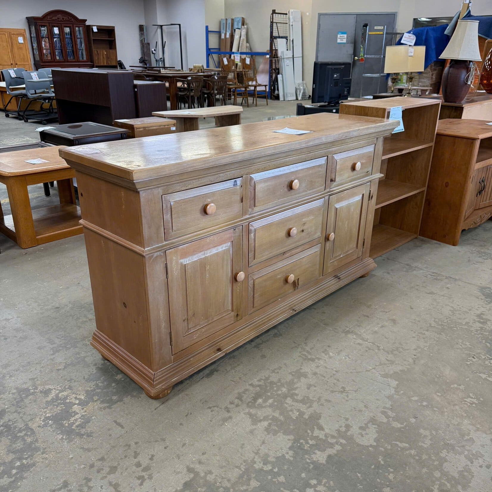 4 Drawer 2 door Dresser
