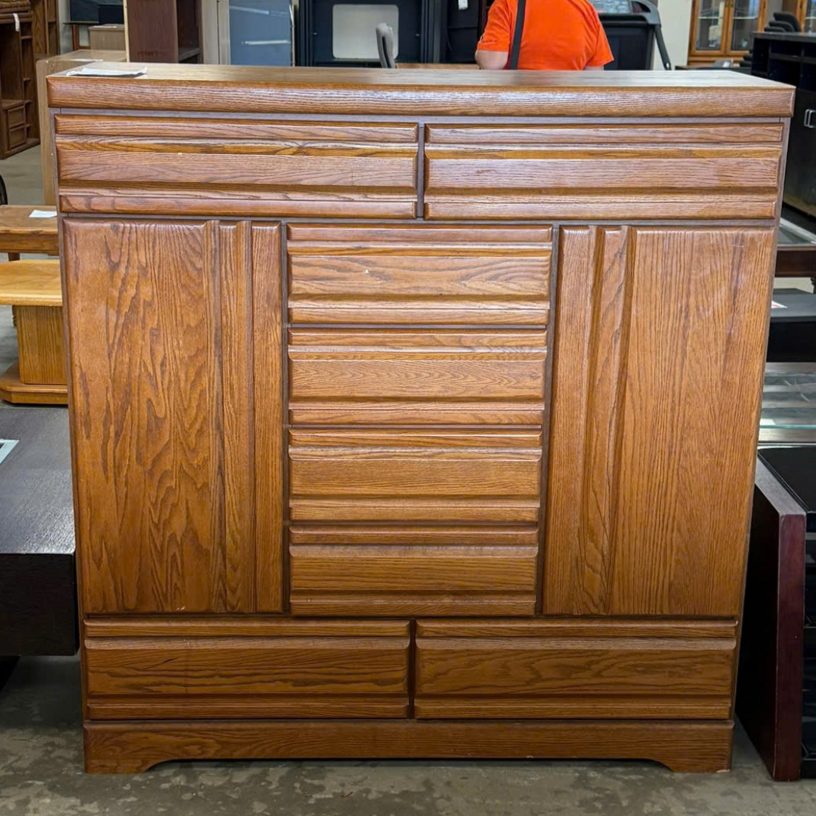 8Drawer-2Cabinet Dresser