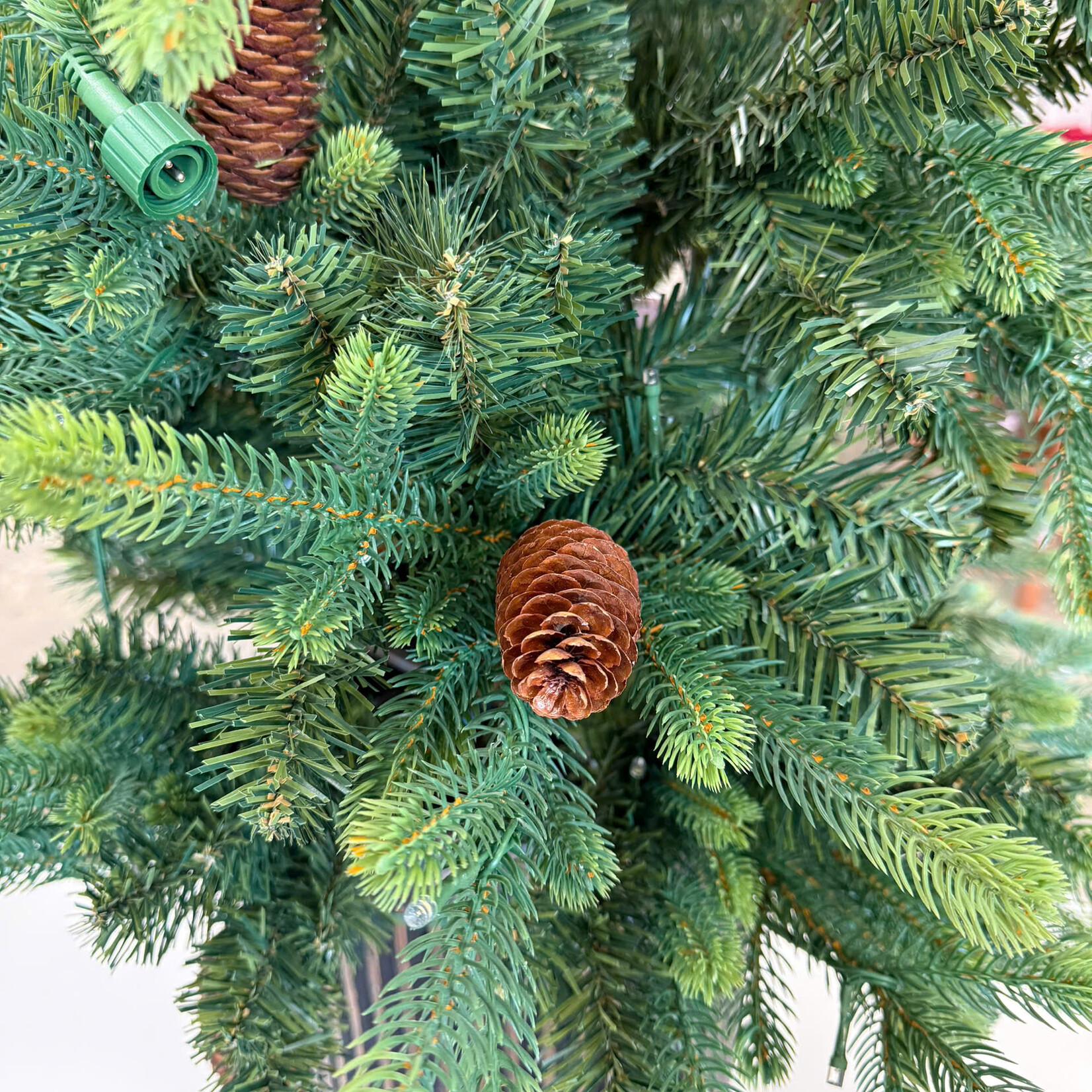 Pre-Lit Tree
