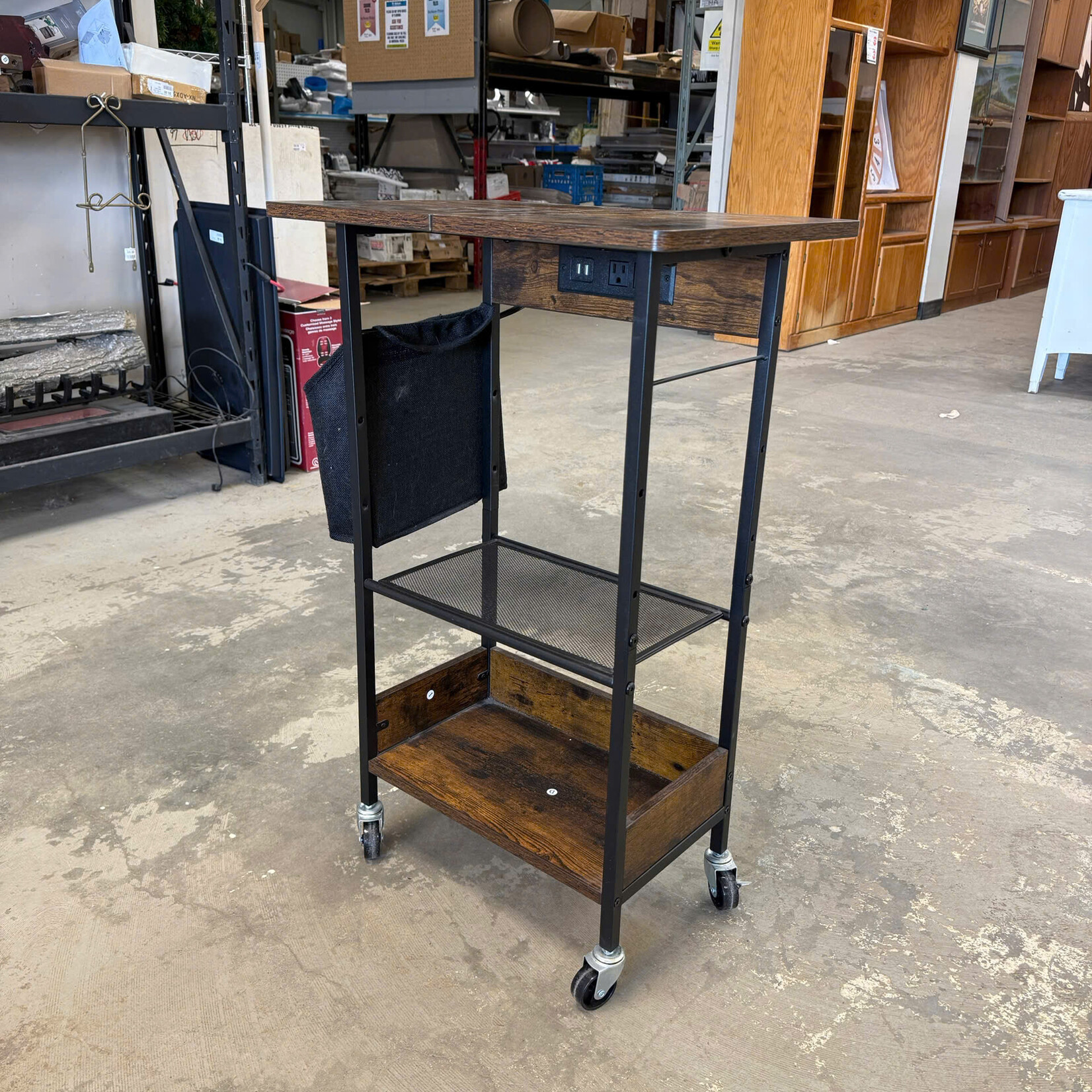 Laptop Desk on Wheels