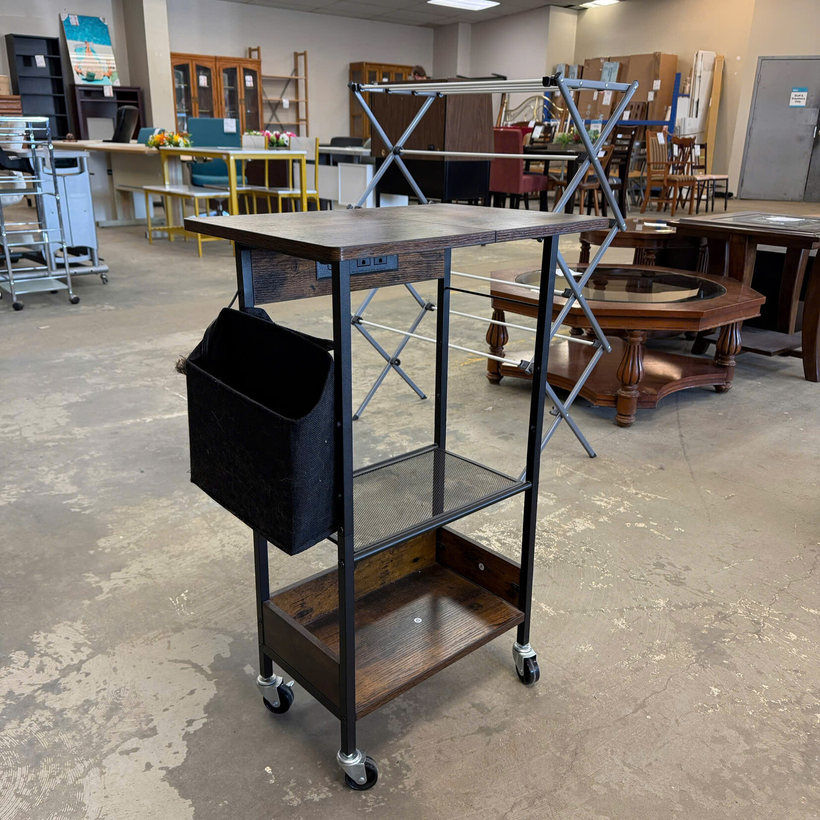 Laptop Desk on Wheels