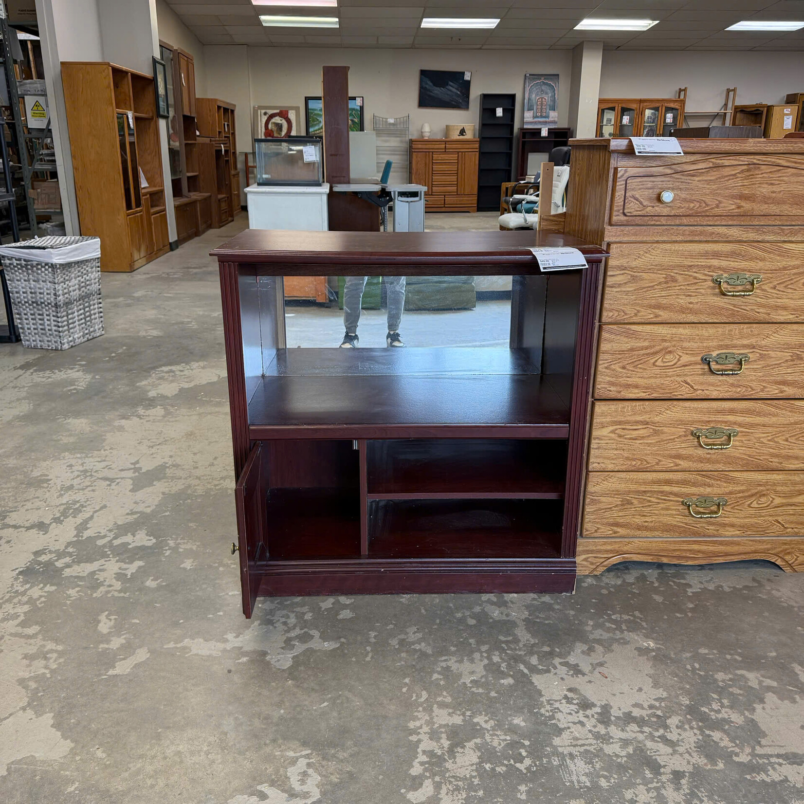 Brown Inside Mirror Tv Stand