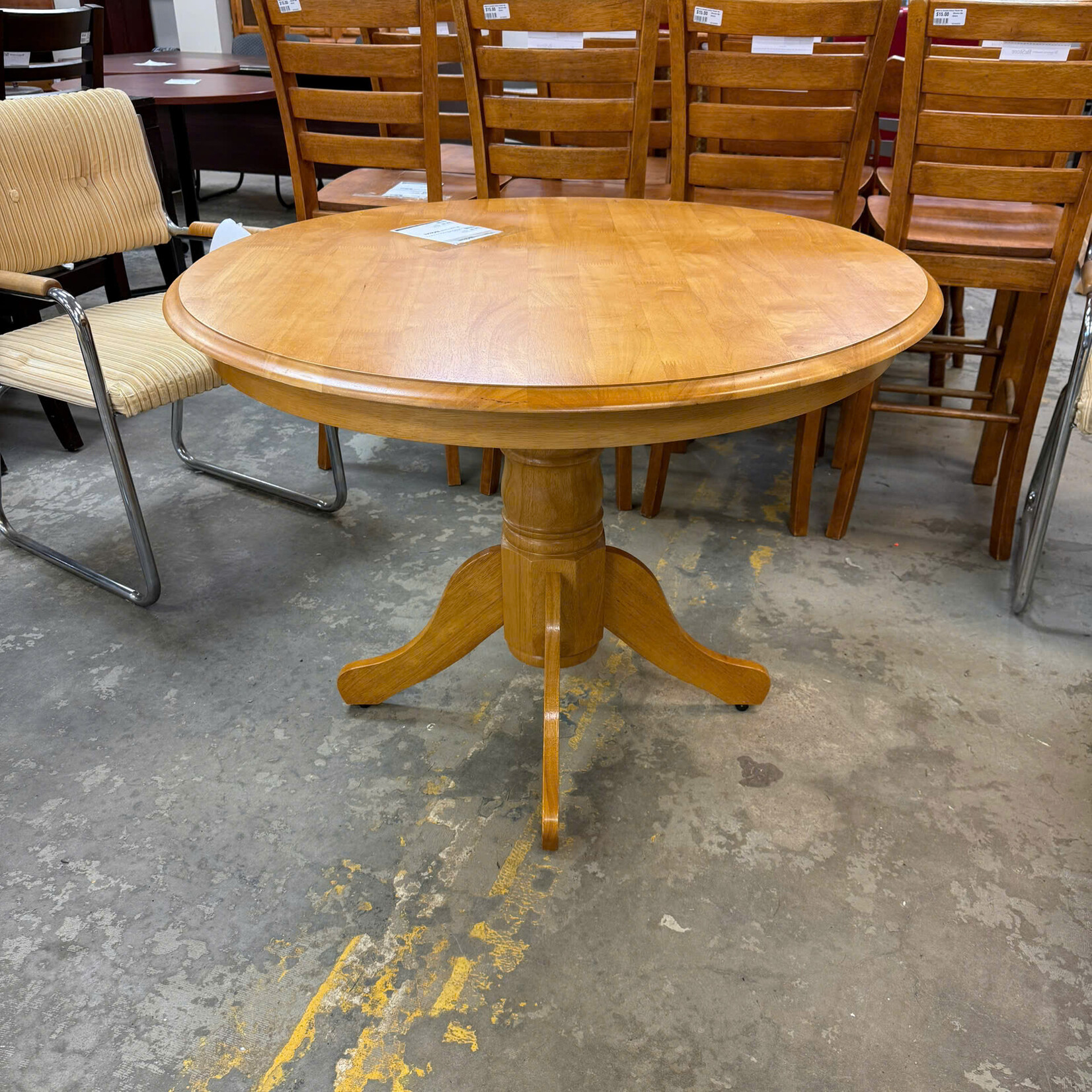 Round Oak Table