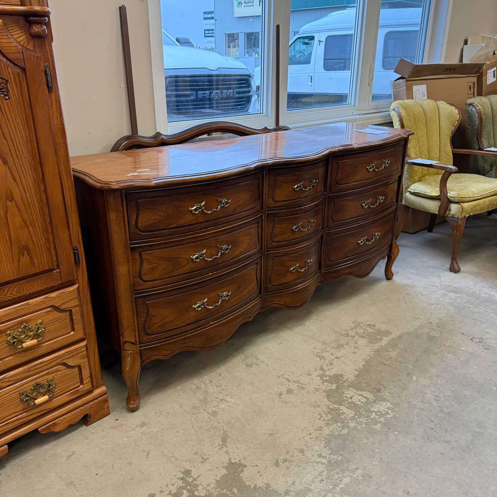 9 Drawer Brown Dresser/W Mirror