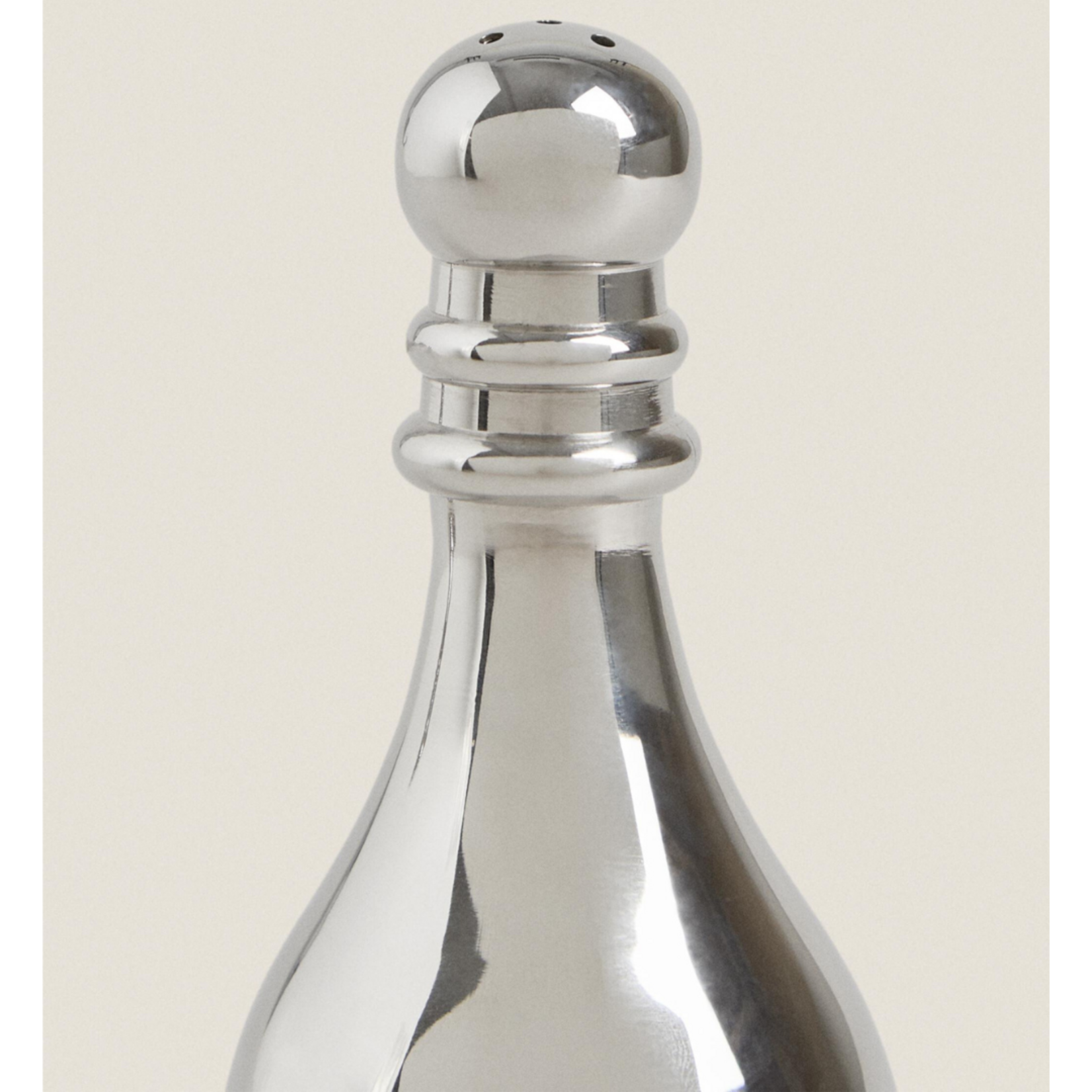 ZaraHome Salt + Pepper Shakers