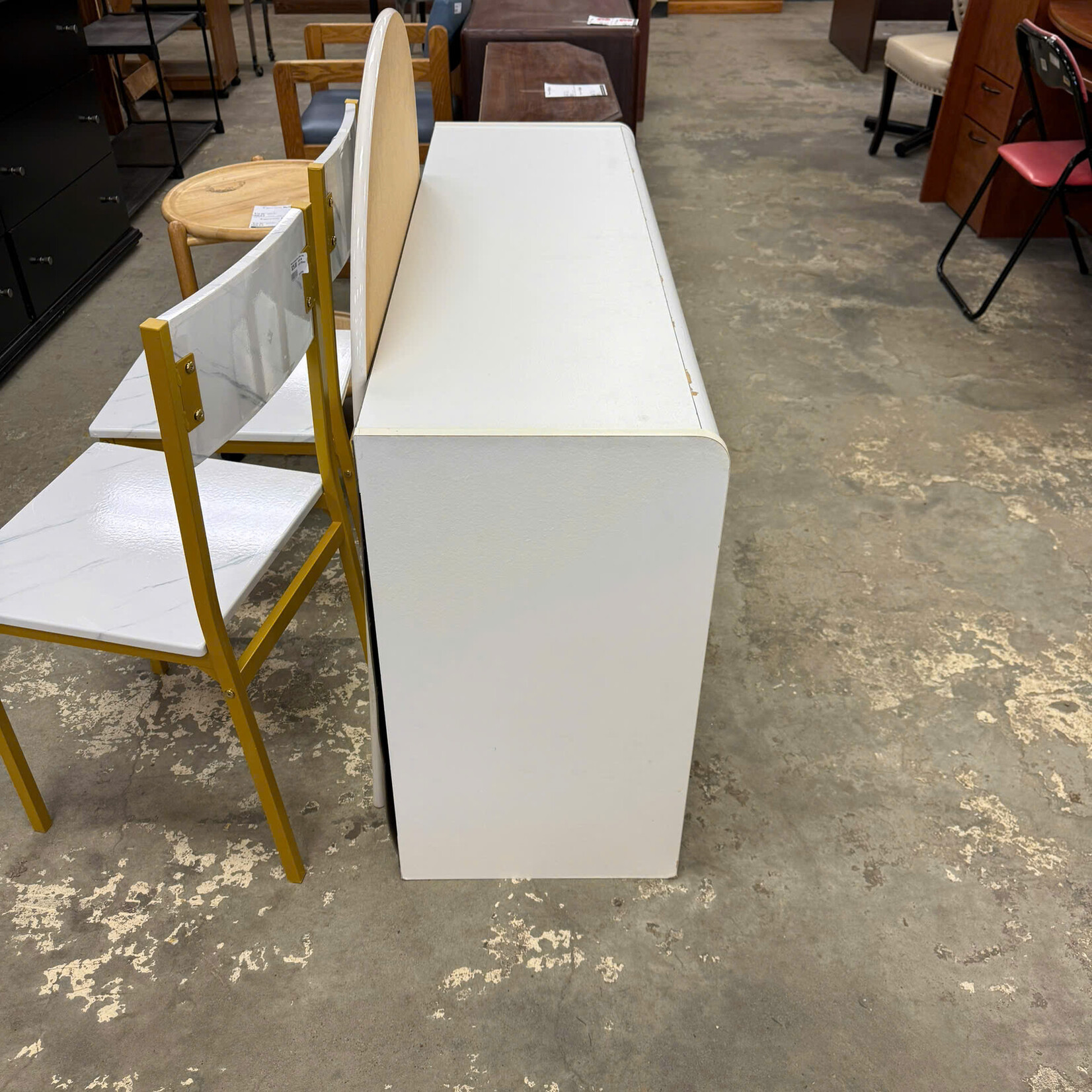 White 6-Dresser