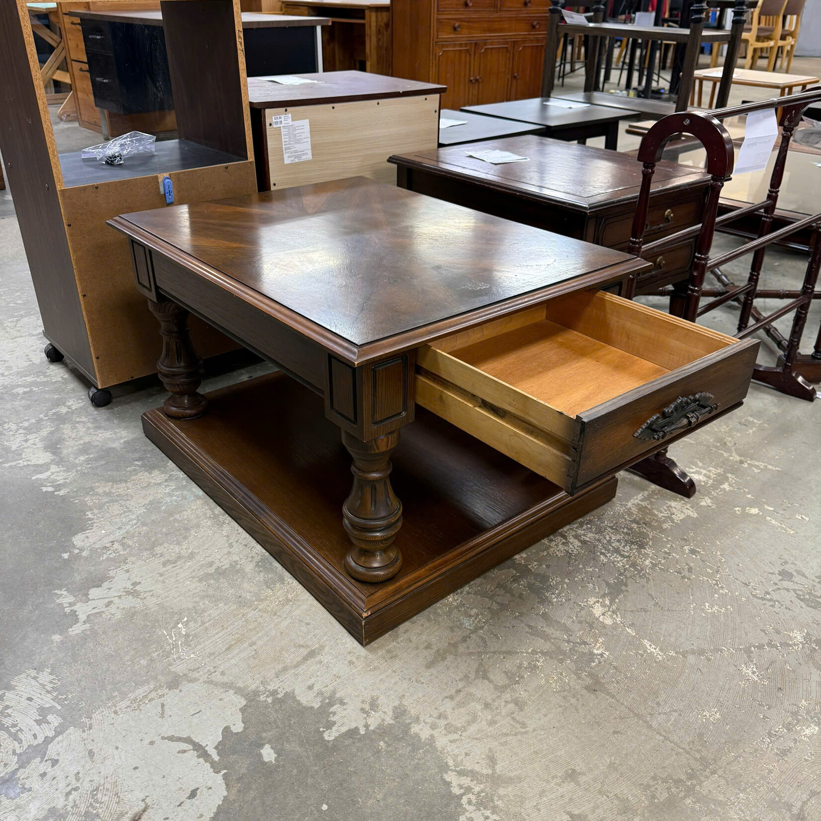 End Table w/ Drawer