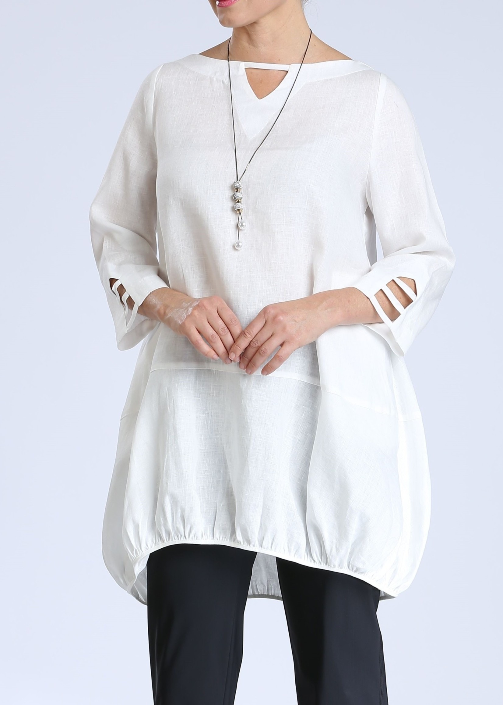 IC Collection V Detail White Linen Tunic