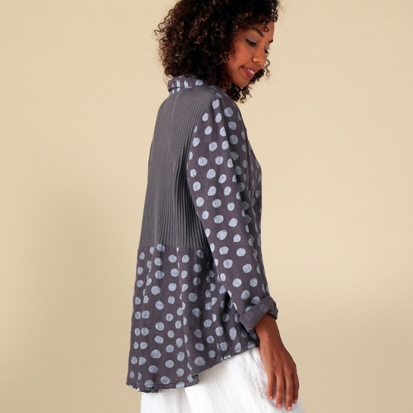 Fenini Charcoal Linen Polka Dot Button Down Shirt