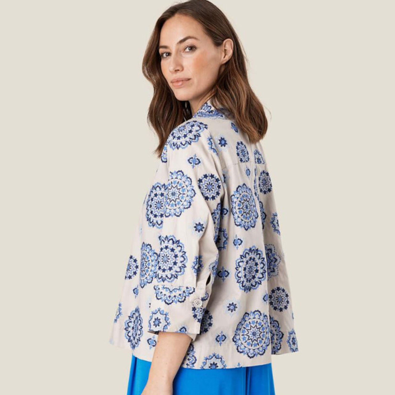 Masai Copenhagen Cream With Blue Embroidered Mandala Shirt