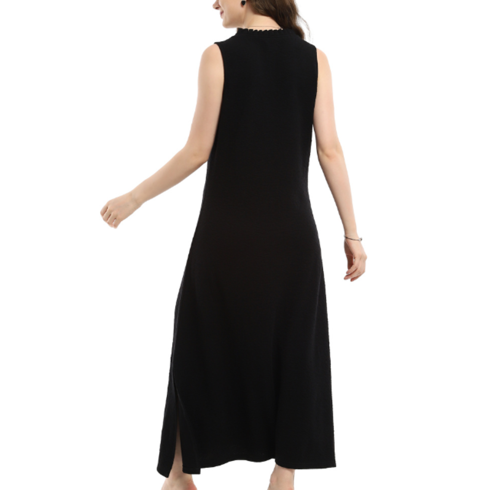 Parsley and Sage Black Textured Sleeveless Maxi Frida Dress