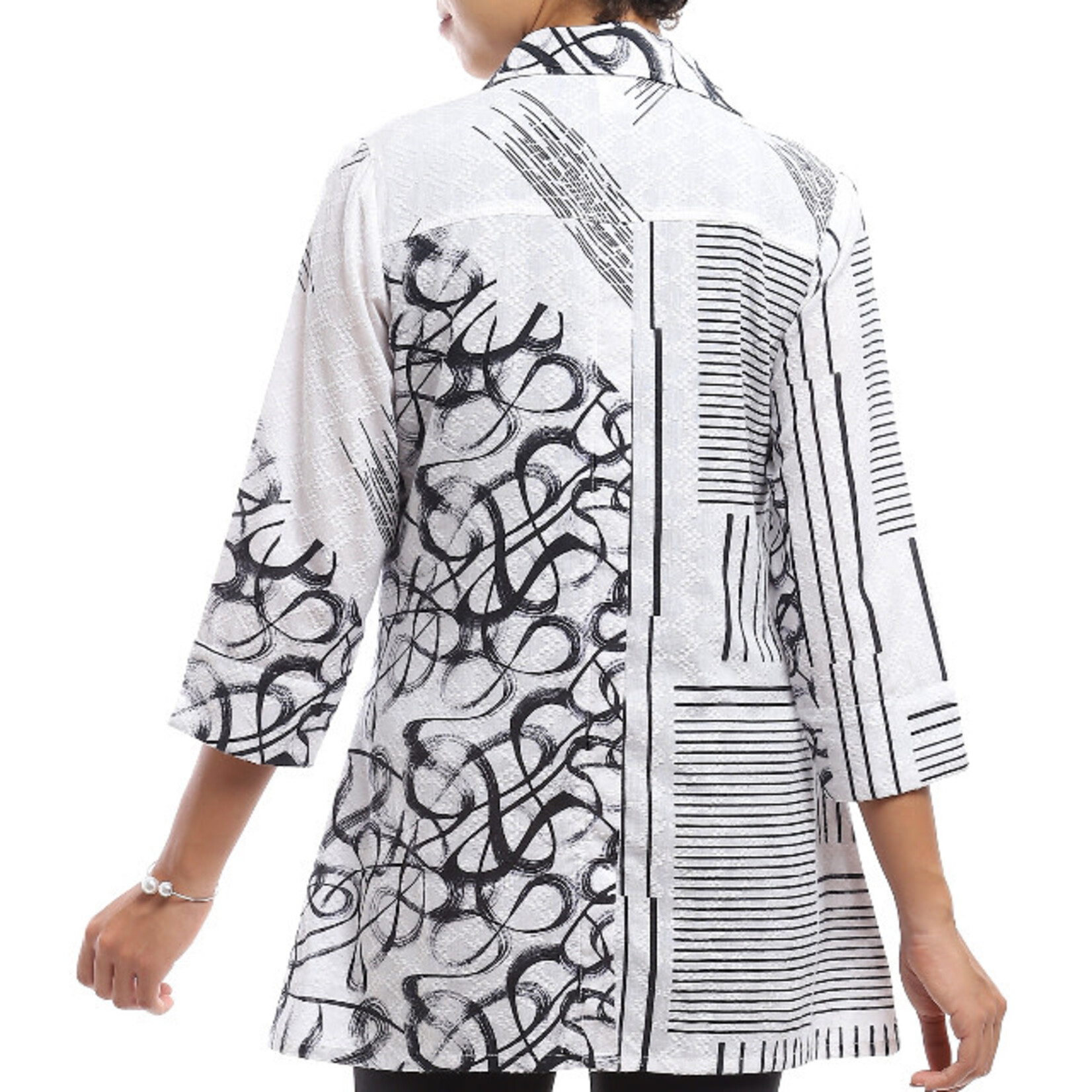 Parsley and Sage White & Black Mixed Print Button Down Belle Shirt
