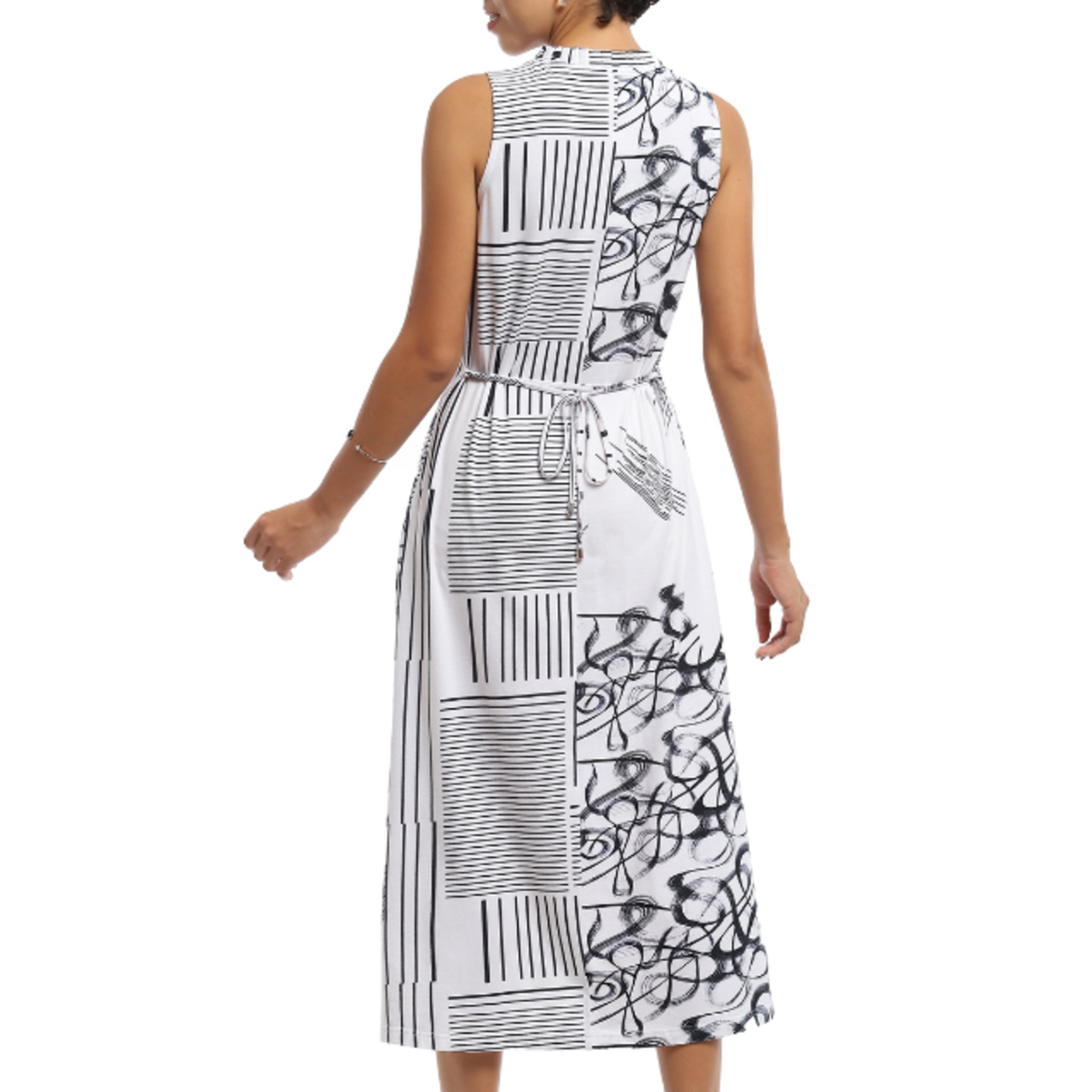 Parsley and Sage White & Black Sleeveless Belle Dress