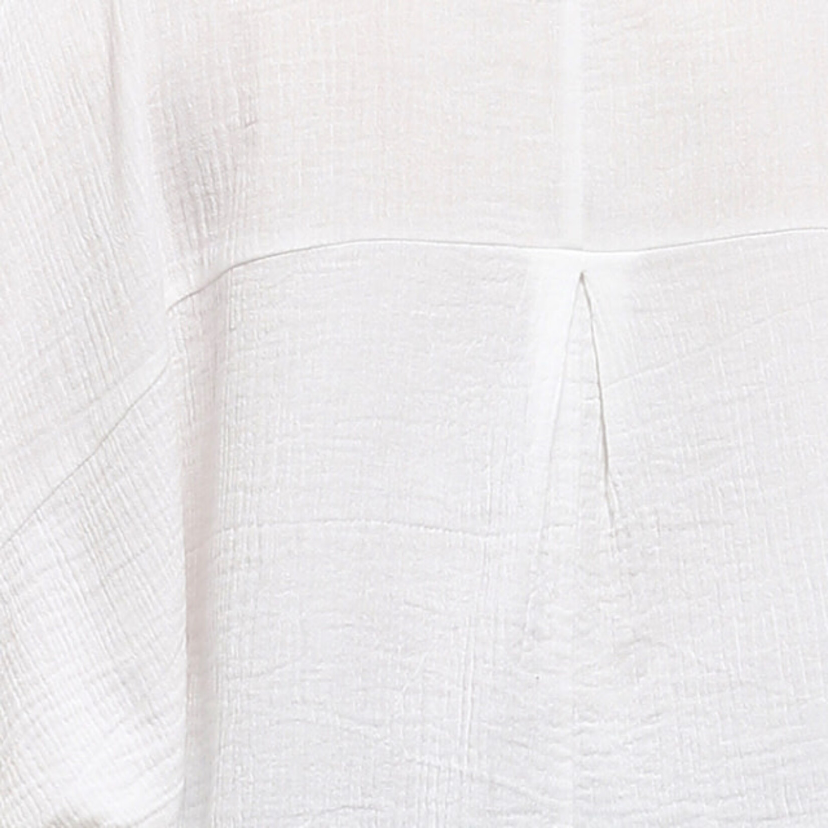 Parsley and Sage Gauze White Button Detail  Hi Lo Shawn Shirt